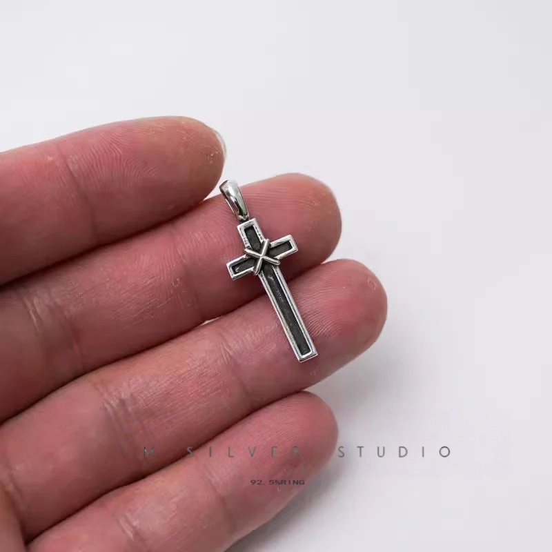 Chrome Hearts Cross Ring - Gothic 925 Sterling Silver Jewelry | David Studio