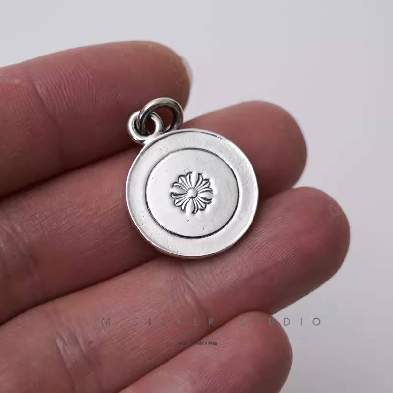 Chrome Hearts Cross Ring - Gothic 925 Sterling Silver Jewelry | David Studio