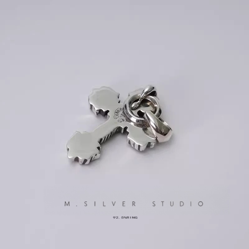 Chrome Hearts Cross Ring - Gothic 925 Sterling Silver Jewelry | David Studio