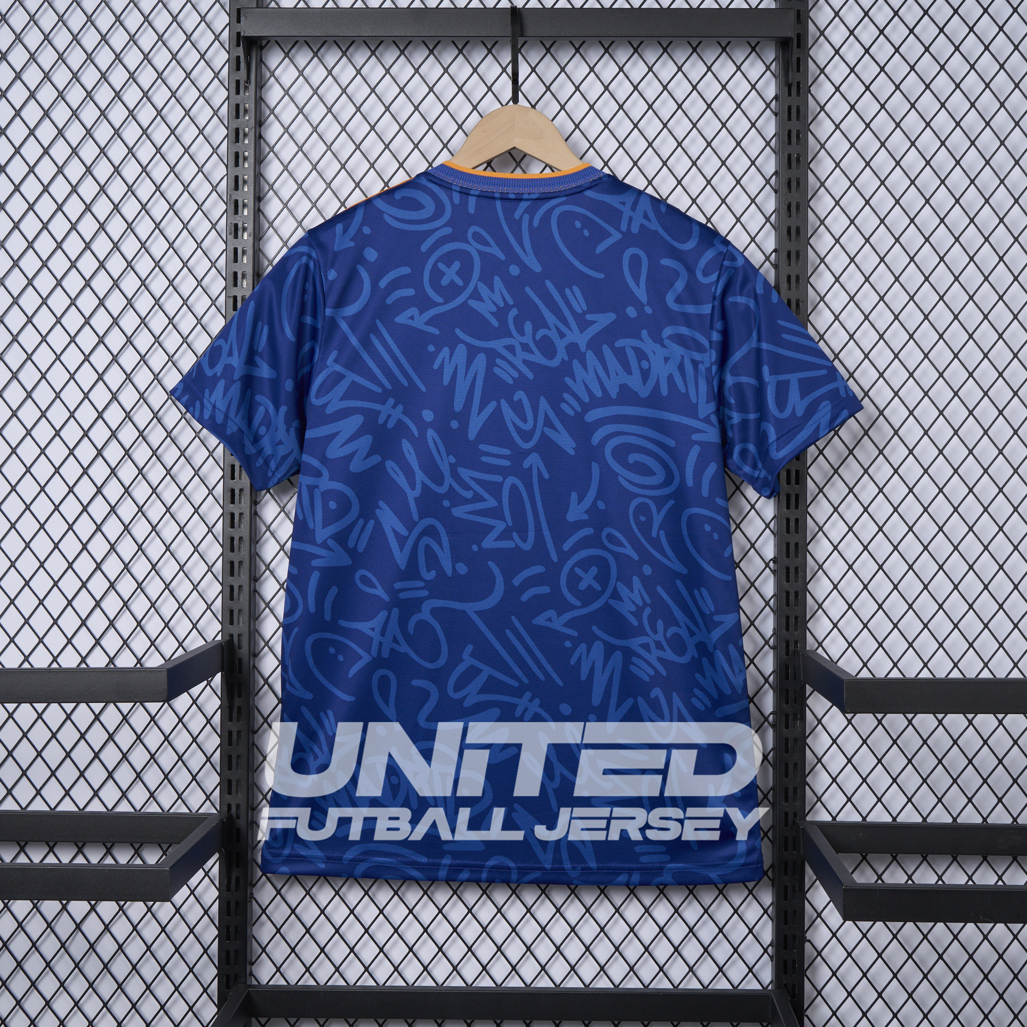 foot-Retro Real Madrid 2021-22 Away Jersey