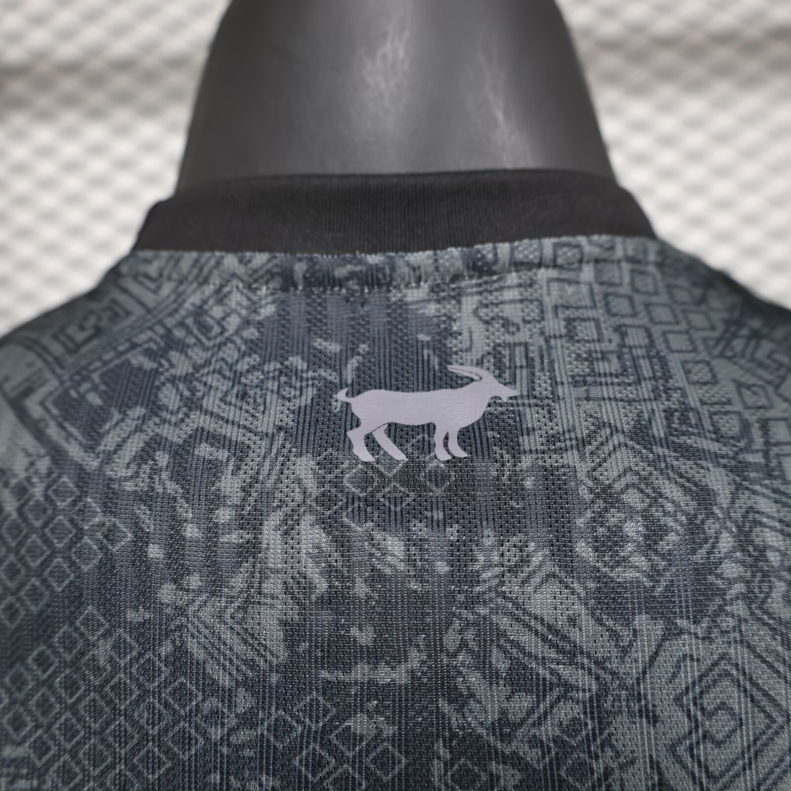 ManixJersey.com | Argentina 2024-25 COMMA Messi Black Jersey - Black Version -Customize Name, Number and Patch | Worldwide Shipping