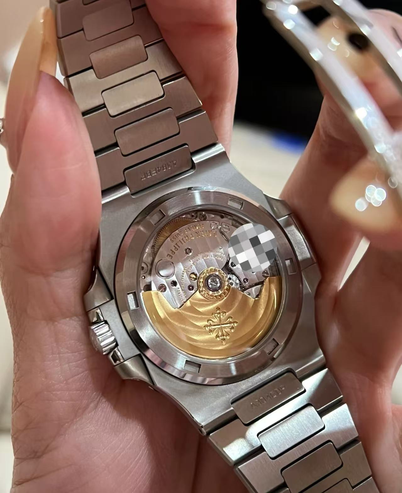 brand Patek Philippe Nautilus 5811/1G-001 luxury watch for sale – NeveReL