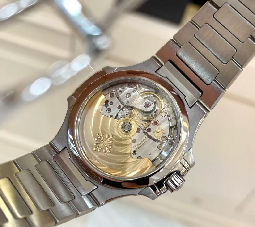 brand Patek Philippe Nautilus 7118/1A-011 luxury watch for sale – NeveReL