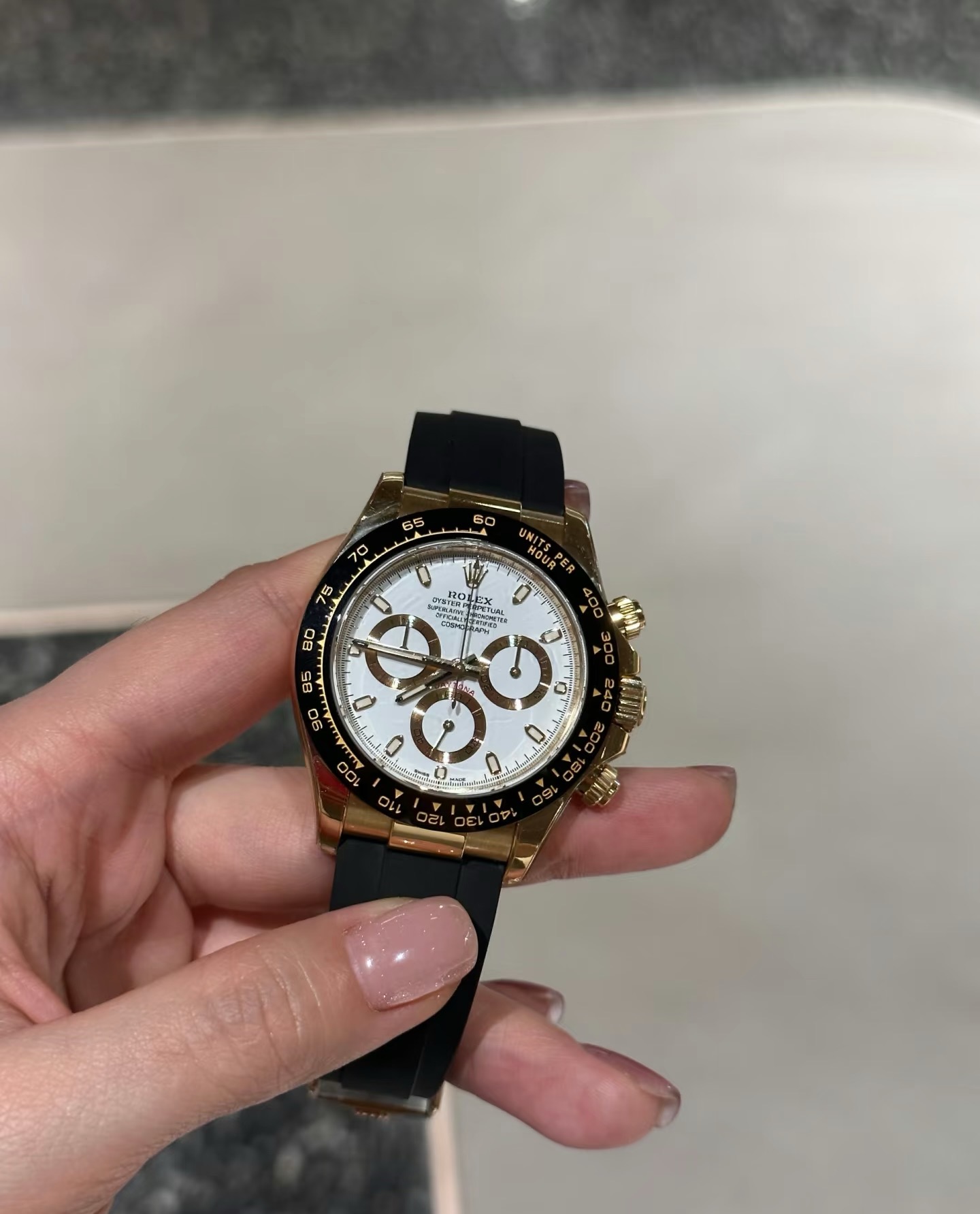 brand Rolex Daytona 116518LN-0041 luxury watch for sale – NeveReL