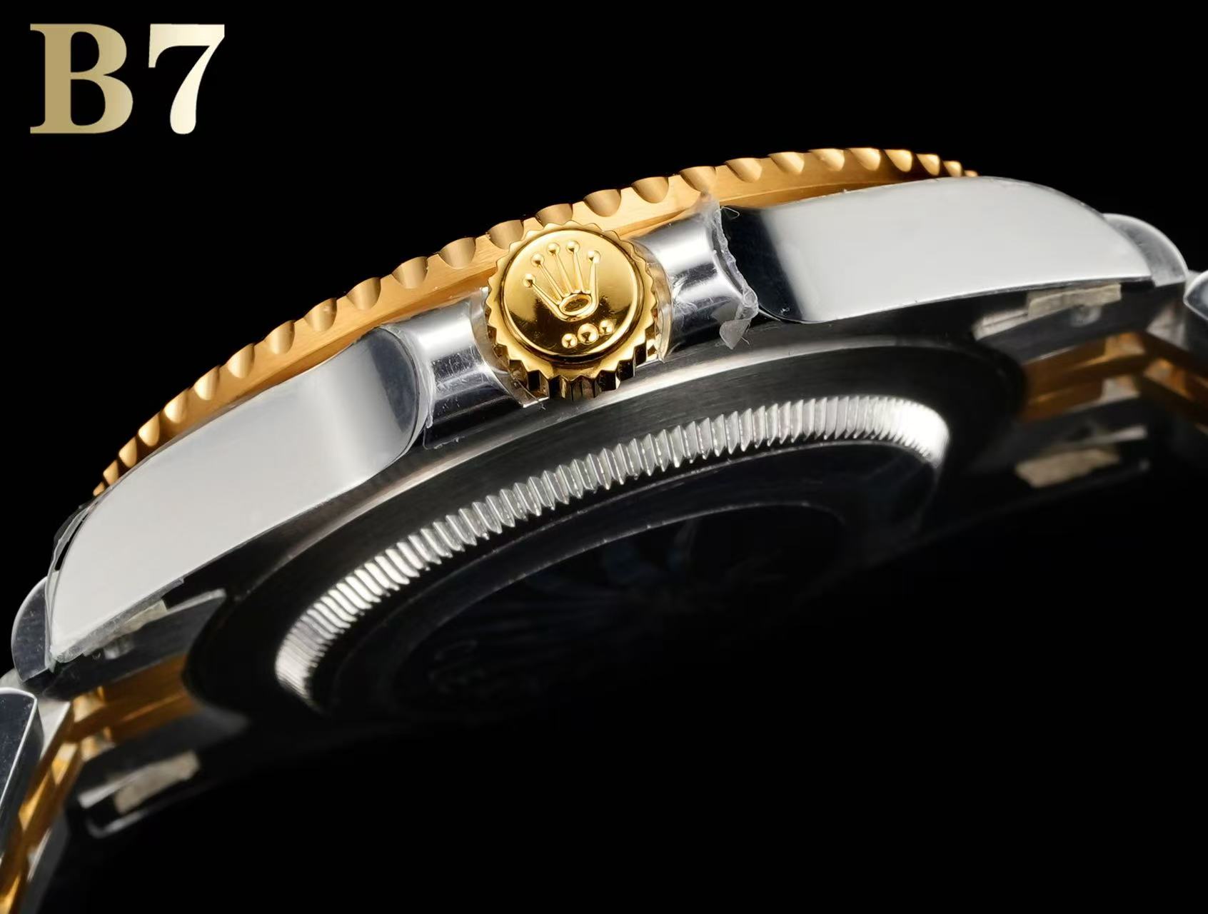 brand Rolex GMT-Masterl Oyster, 40 mm, Oystersteel and yellow goldReference 126713GRNR luxury watch for sale – NeveReL