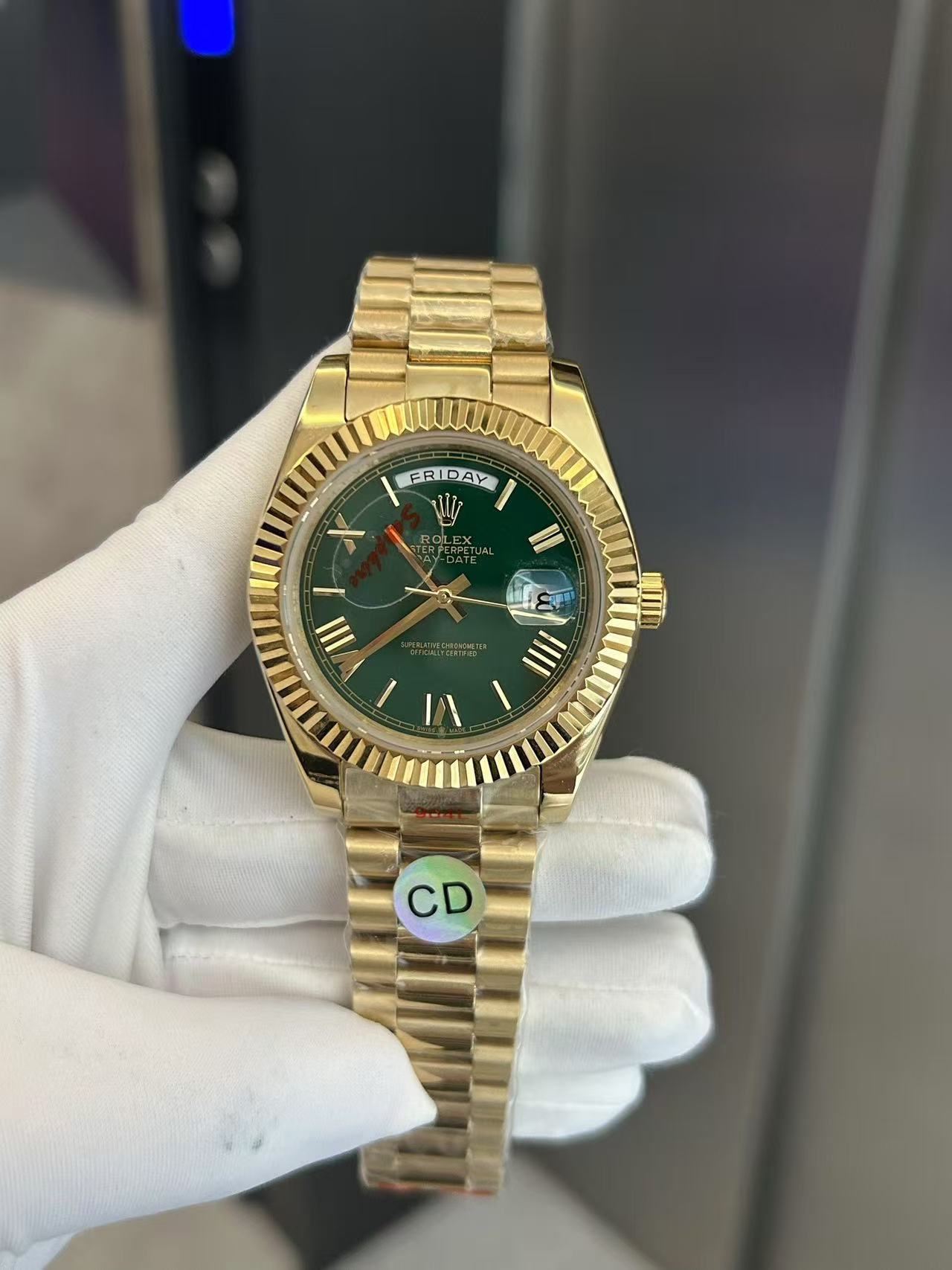 brand Rolex- Day-Date Green 128238-0069 36mm luxury watch for sale – NeveReL
