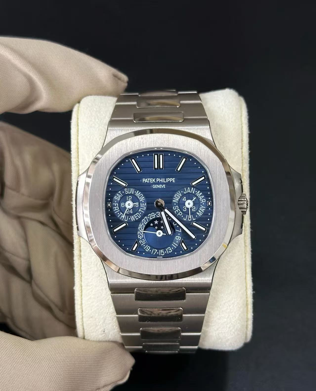 brand Patek Philippe Nautilus 5740-1G-001 Top Swiss movement luxury watch for sale – NeveReL