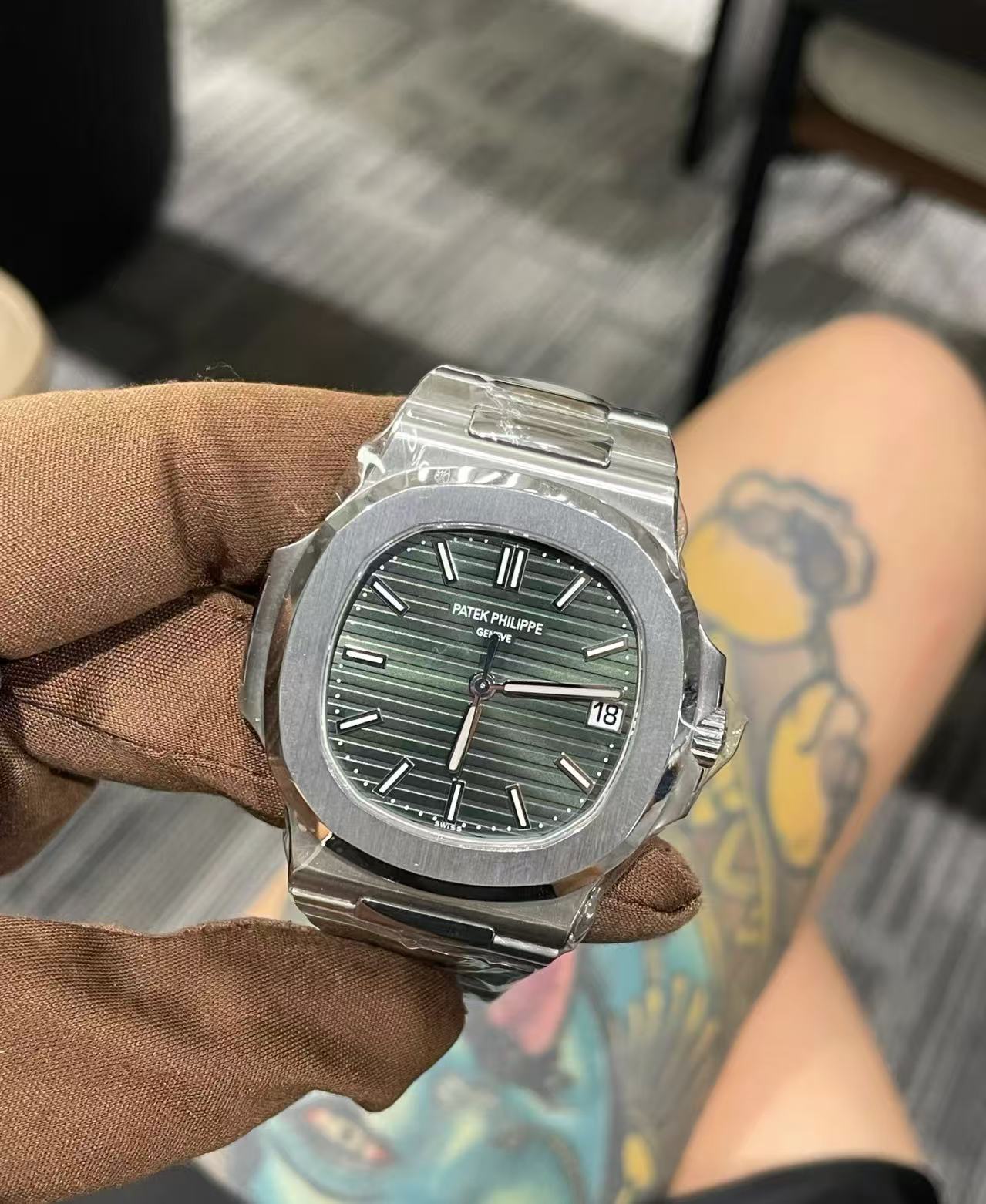 brand Patek Philippe Nautilus 5711/1A-014 40mm luxury watch for sale – NeveReL