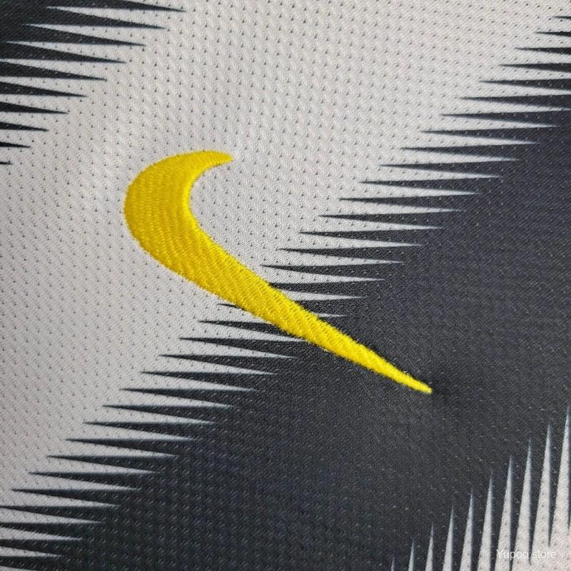 ManixJersey.com | Retro Juventus 2011-12 Home Stadium Jersey -Customize Name, Number and Patch | Worldwide Shipping