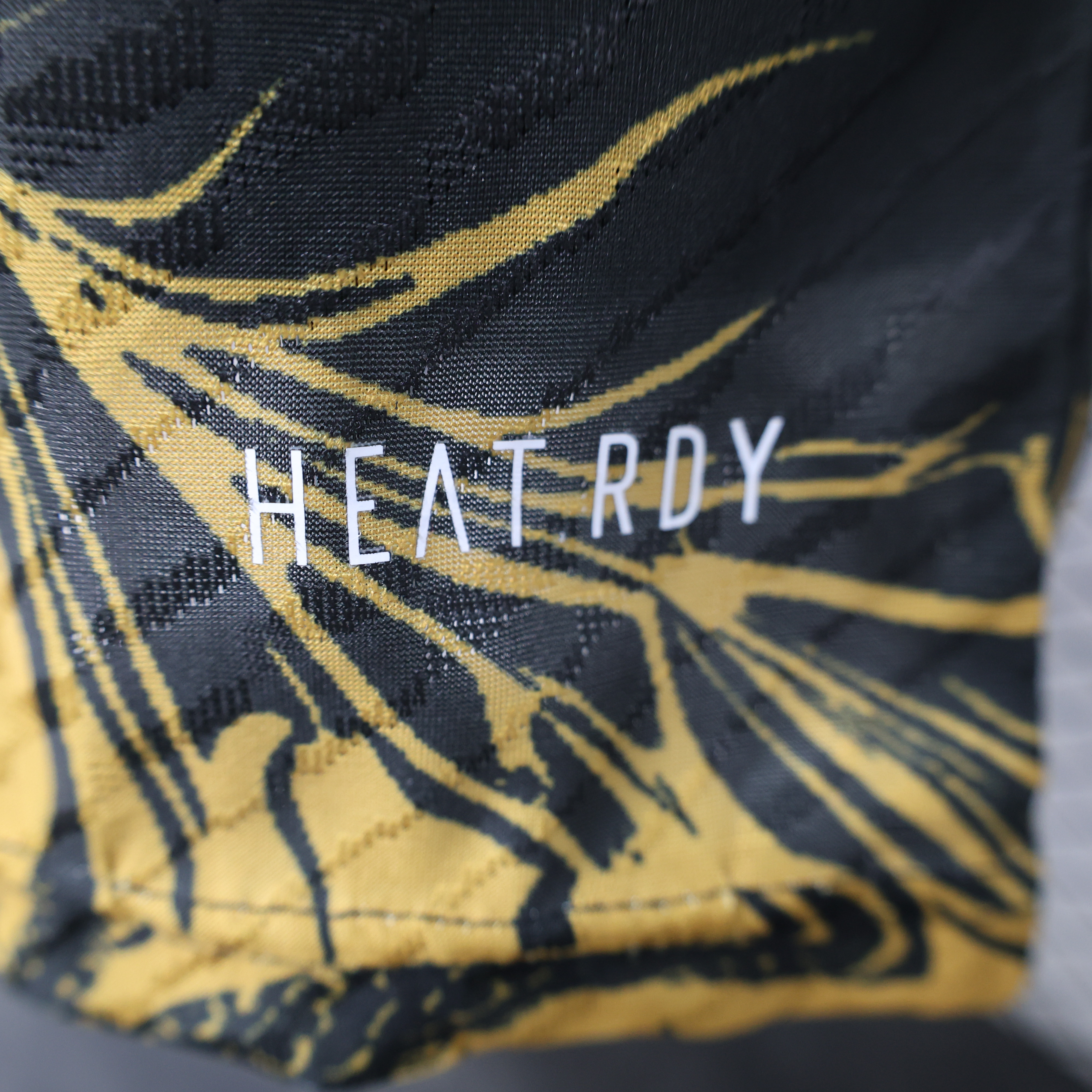 SIUjerseys-Real Madrid 24-25 Gold Dragon Special Edition Black Jersey - Player Version