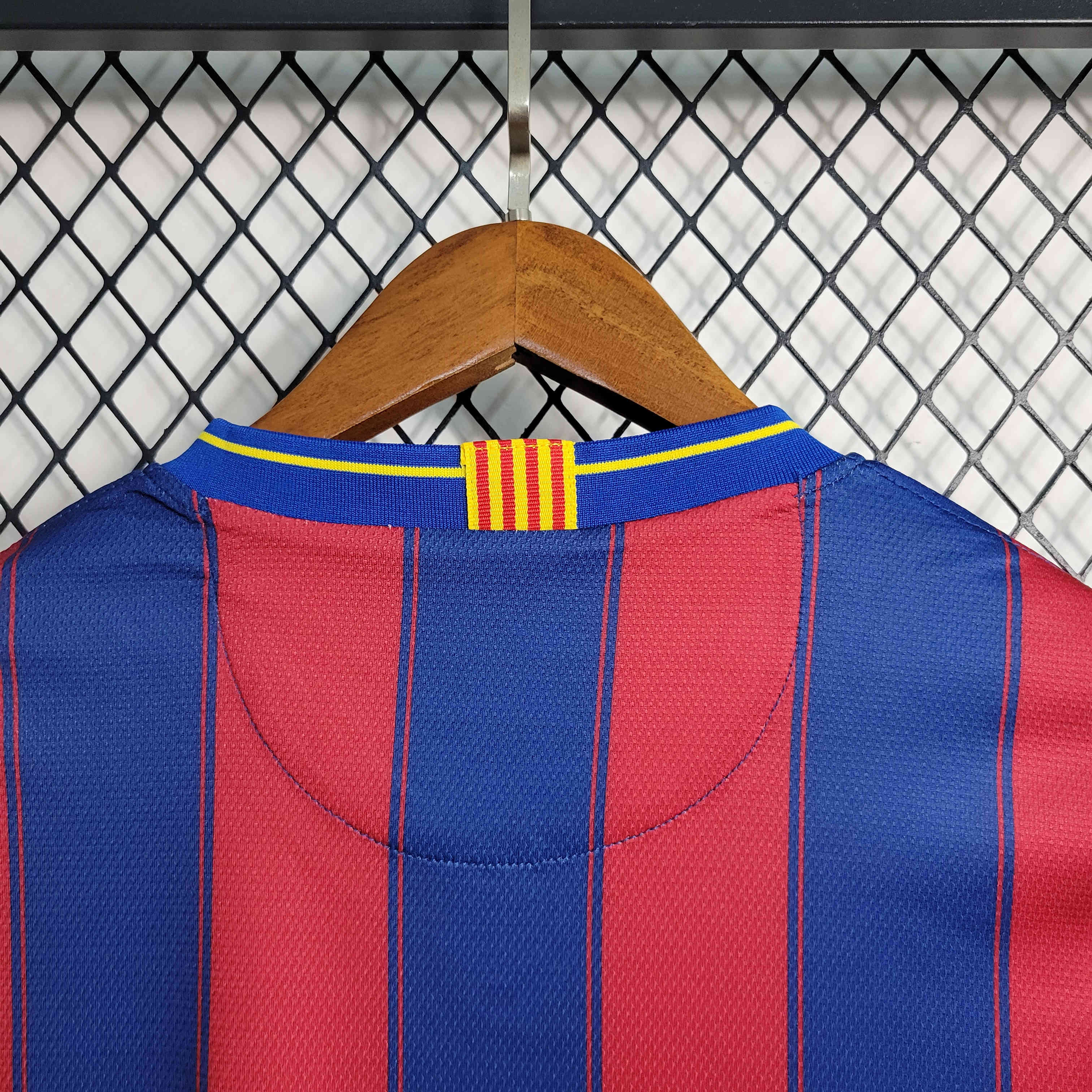 foot-Retro Barcelona 09-10 Home Stadium Jersey