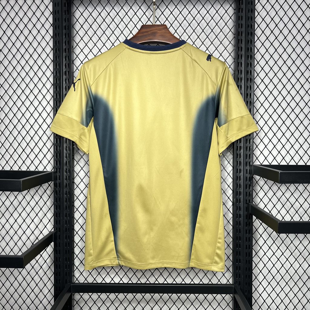 foot-Retro Italy 2006 Golden Goalkeeper Jersey