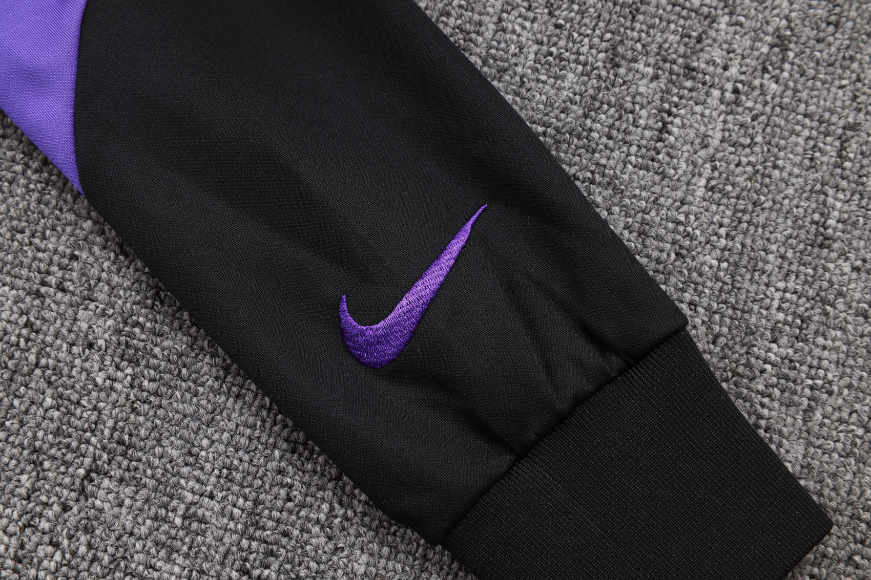 25-26 Barcelona aldult Jacket Training Tracksuit kit-Fans Version: Ajax 24-25 Home Stadium Jersey - Fans Version : Adidas luxuryfootballshirts.com: https://www.luxuryfootballshirts.com/