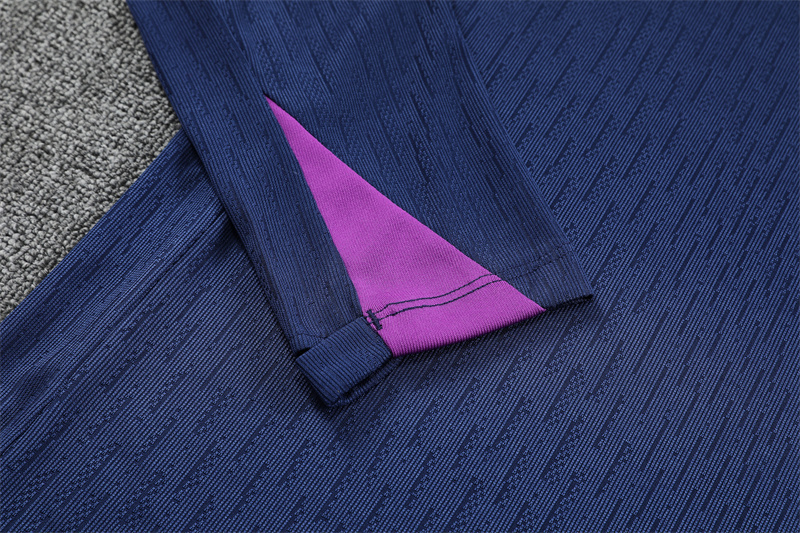 25-26 Barcelona adult long-sleeved half-pull training suit kit: Ajax 24-25 Home Stadium Jersey - Fans Version : Adidas luxuryfootballshirts.com: https://www.luxuryfootballshirts.com/