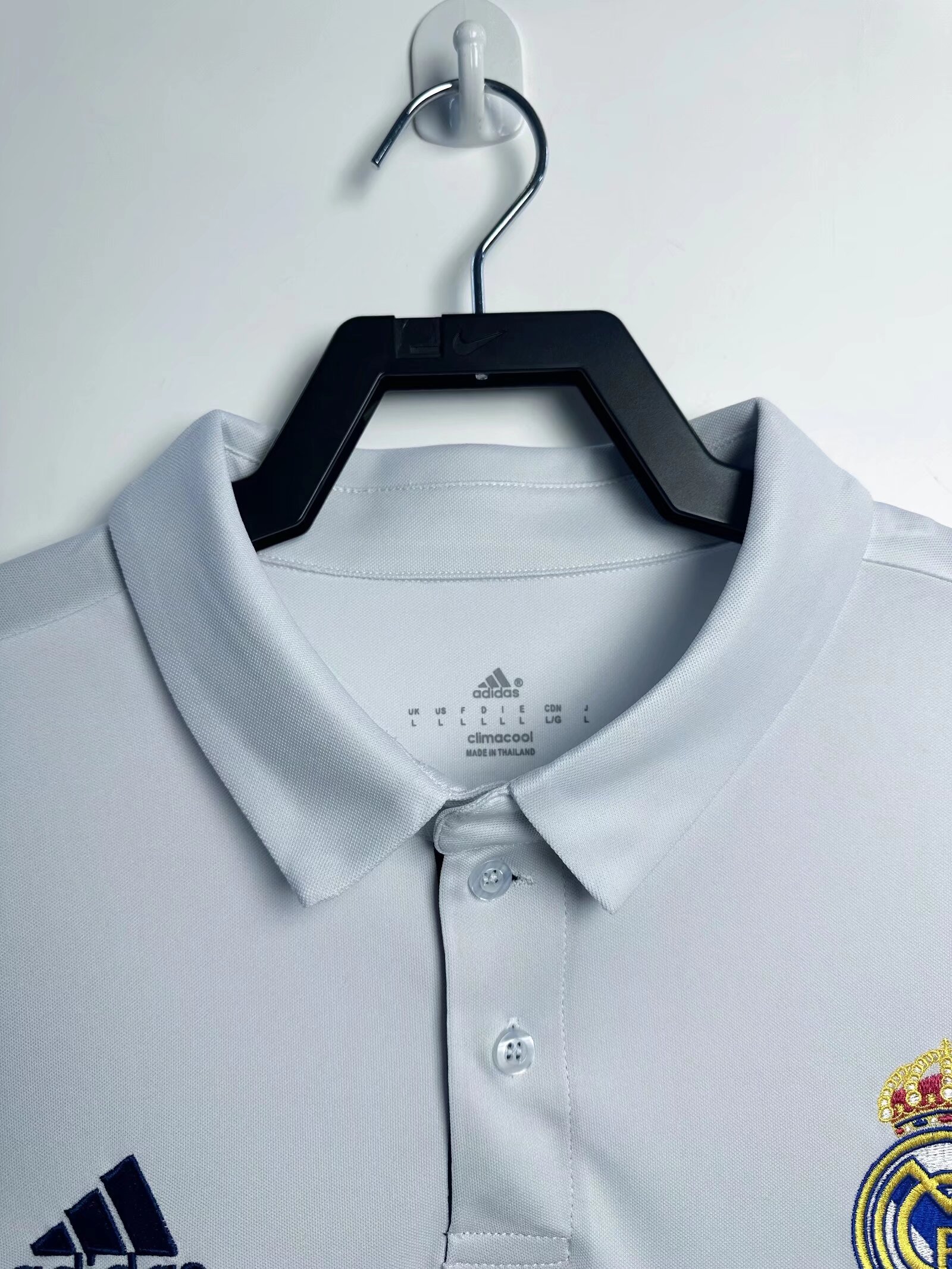 16-17 Real Madrid home long sleeves soccer jersey-Retro version: Ajax 24-25 Home Stadium Jersey - Fans Version : Adidas luxuryfootballshirts.com: https://www.luxuryfootballshirts.com/