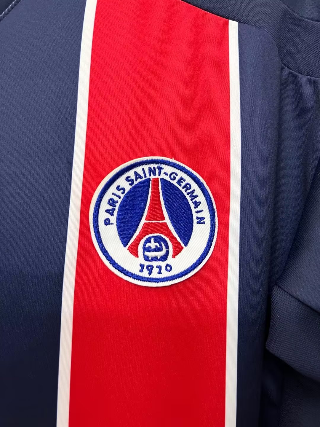 02-03 Paris Saint-Germain PSG home season -Retro version: Ajax 24-25 Home Stadium Jersey - Fans Version : Adidas luxuryfootballshirts.com: https://www.luxuryfootballshirts.com/