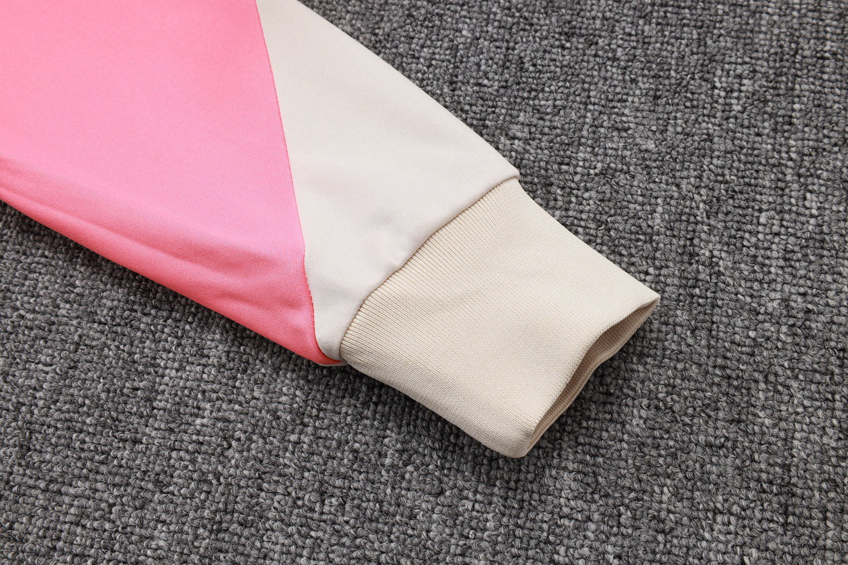 25-26 Barcelona aldult Jacket Training Tracksuit kit-Fans Version: Ajax 24-25 Home Stadium Jersey - Fans Version : Adidas luxuryfootballshirts.com: https://www.luxuryfootballshirts.com/