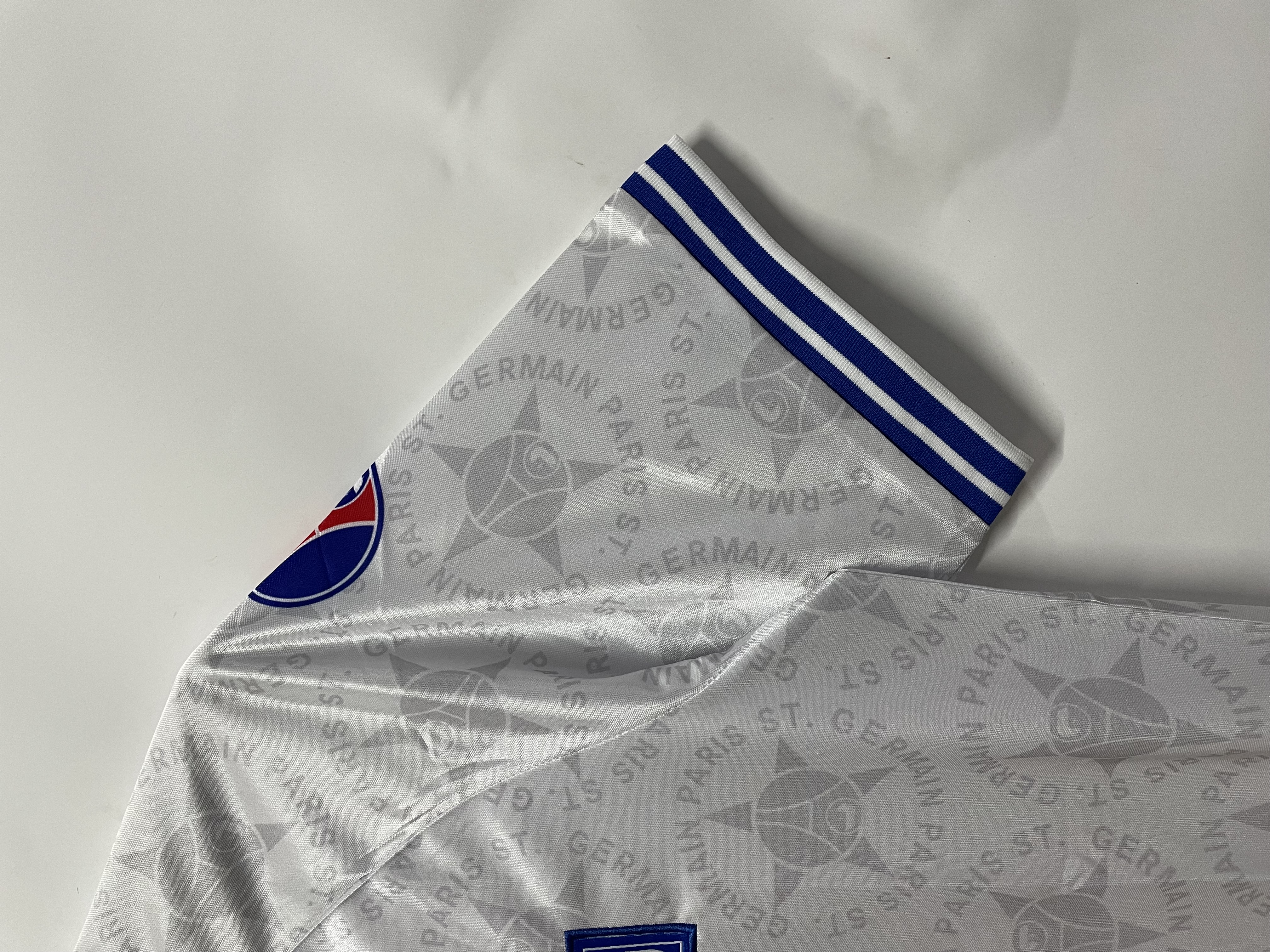 94-95 Paris Saint-Germain PSG Away season -Retro version: Ajax 24-25 Home Stadium Jersey - Fans Version : Adidas luxuryfootballshirts.com: https://www.luxuryfootballshirts.com/