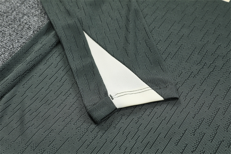 25-26 Chelsea adult long-sleeved half-pull training suit kit: Ajax 24-25 Home Stadium Jersey - Fans Version : Adidas luxuryfootballshirts.com: https://www.luxuryfootballshirts.com/