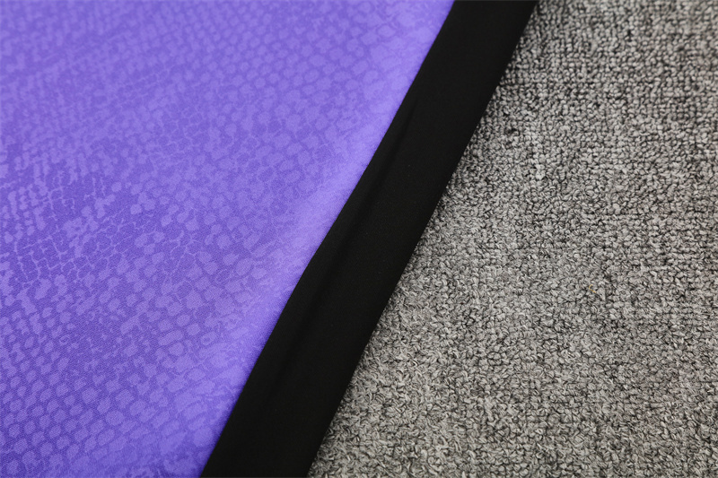 25-26 Barcelona adult long-sleeved half-pull training suit kit: Ajax 24-25 Home Stadium Jersey - Fans Version : Adidas luxuryfootballshirts.com: https://www.luxuryfootballshirts.com/