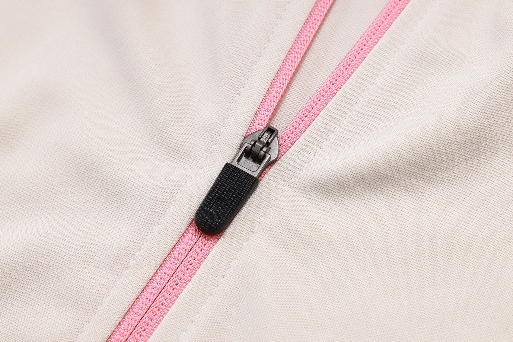 25-26 Barcelona kids aldult Jacket Training Tracksuit kit-Fans Version: Ajax 24-25 Home Stadium Jersey - Fans Version : Adidas luxuryfootballshirts.com: https://www.luxuryfootballshirts.com/