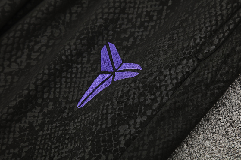 25-26 Barcelona adult long-sleeved half-pull training suit kit: Ajax 24-25 Home Stadium Jersey - Fans Version : Adidas luxuryfootballshirts.com: https://www.luxuryfootballshirts.com/