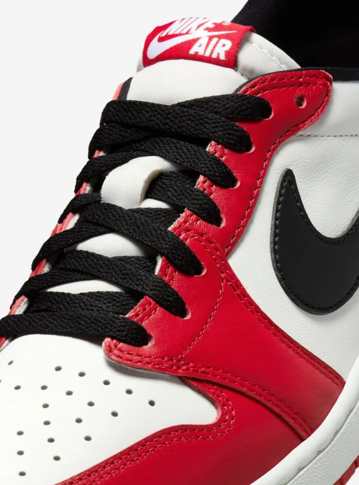 Air Jordan 1 Retro Low OG Chicago (2025)、、Cacoeks