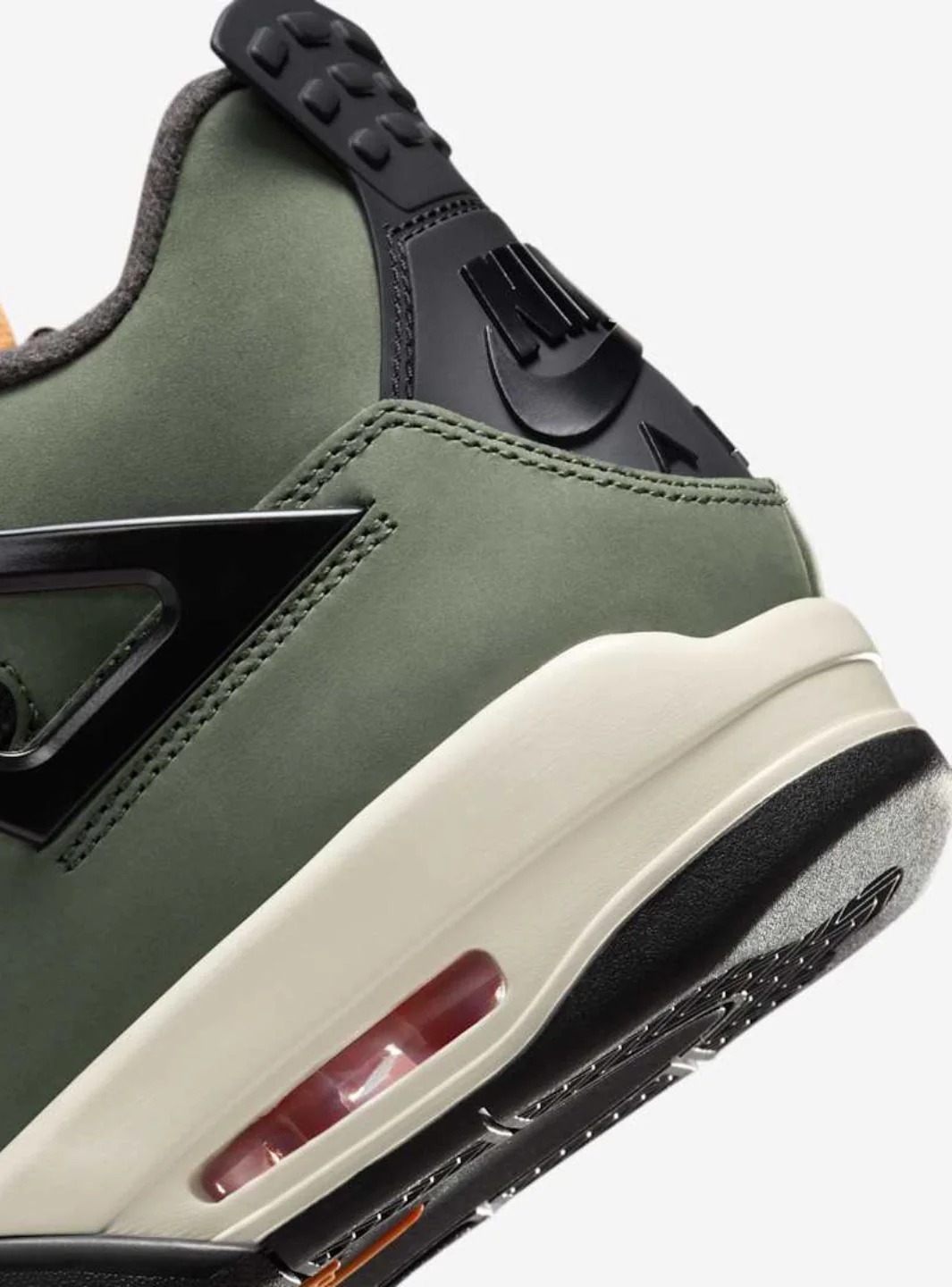 Air Jordan 4 Retro OG SP Undefeated (2025)、JORDAN、Cacoeks