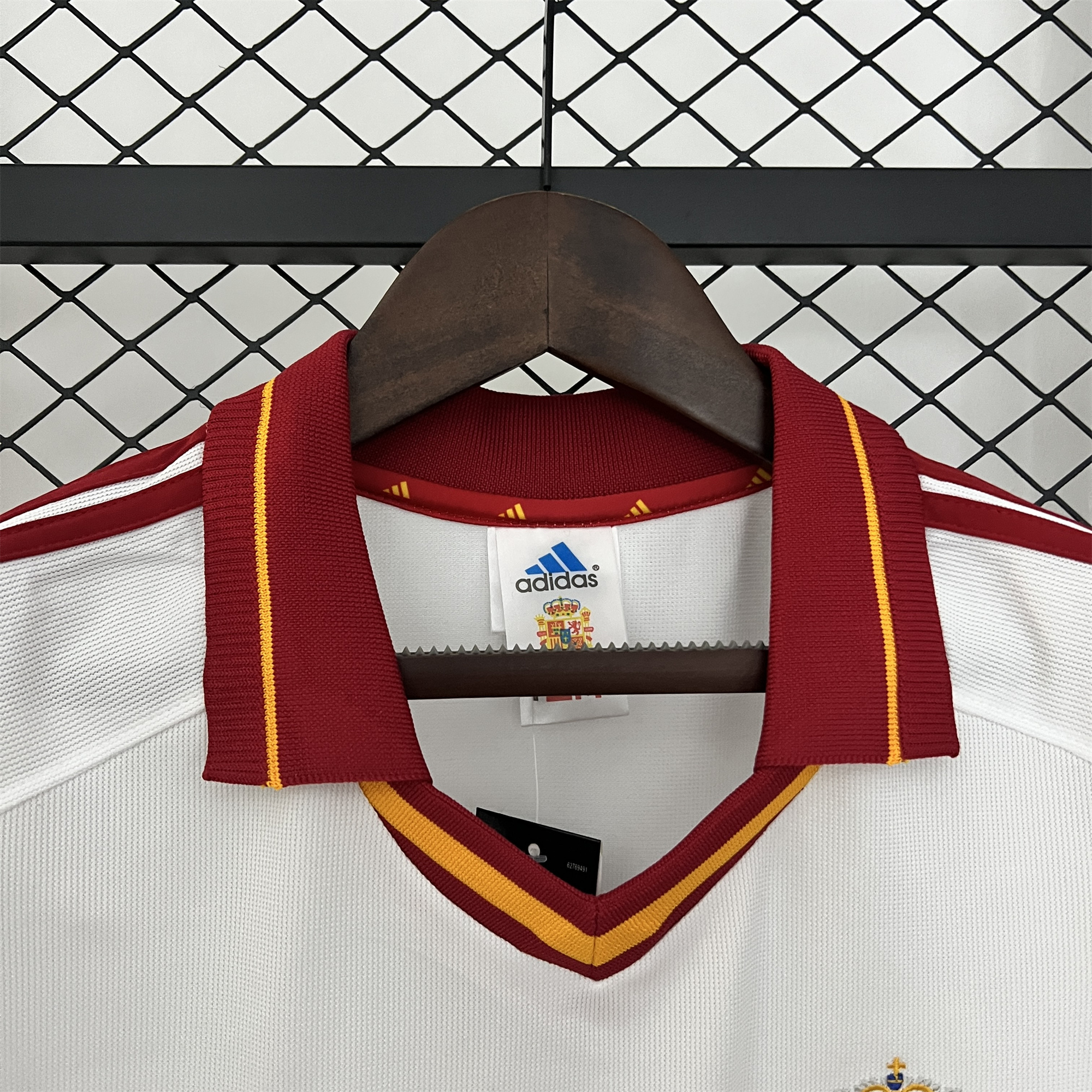 ManixJersey.com | Retro Spain 2000 Away Jersey -Customize Name, Number and Patch | Worldwide Shipping