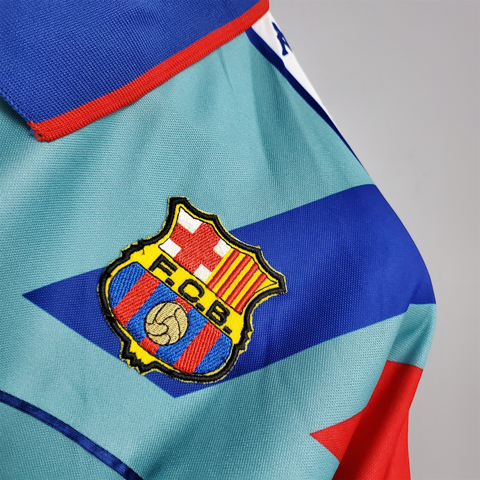 ManixJersey.com | Retro Barcelona 92-95 Away Stadium Jersey -Customize Name, Number and Patch | Worldwide Shipping