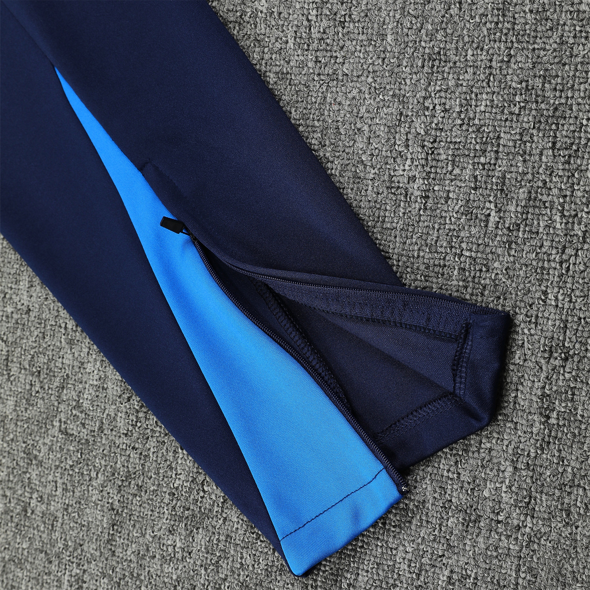 JerseysGala.com | C.H.E.L.S.E.A 24-25 Long Sleeve Training Set - Blue Hoodie and Deep Blue Pants -Customize Name, Number and Patch | Worldwide Shipping