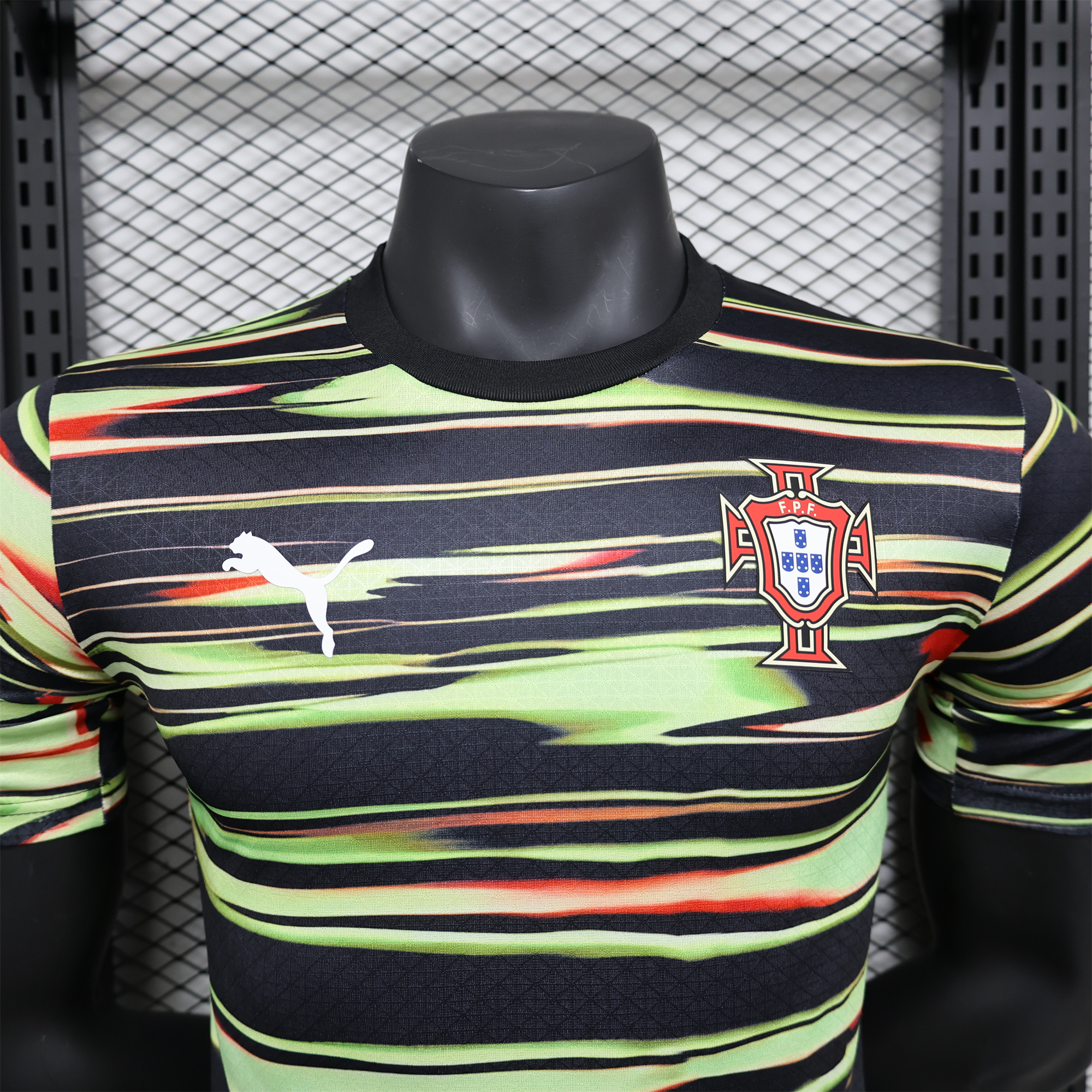 ManixJersey.com | Portugal 2025-26 Training Jersey - Player Version -Customize Name, Number and Patch | Worldwide Shipping