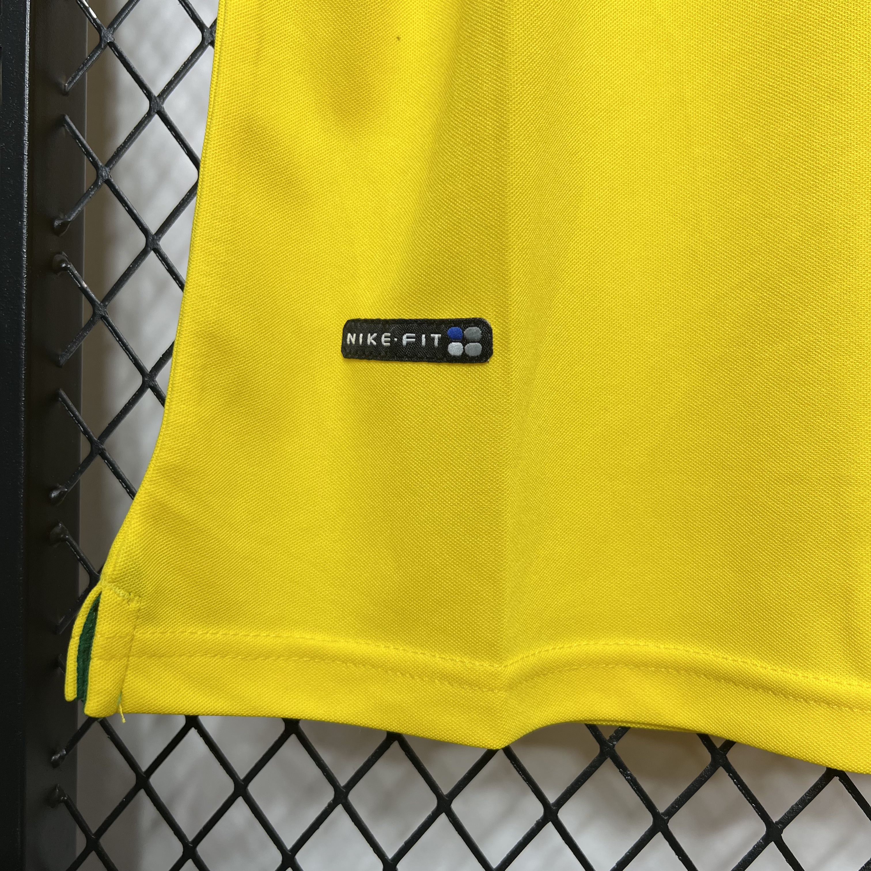 ManixJersey.com | Retro Brazil 1998 Home Stadium Jersey -Customize Name, Number and Patch | Worldwide Shipping