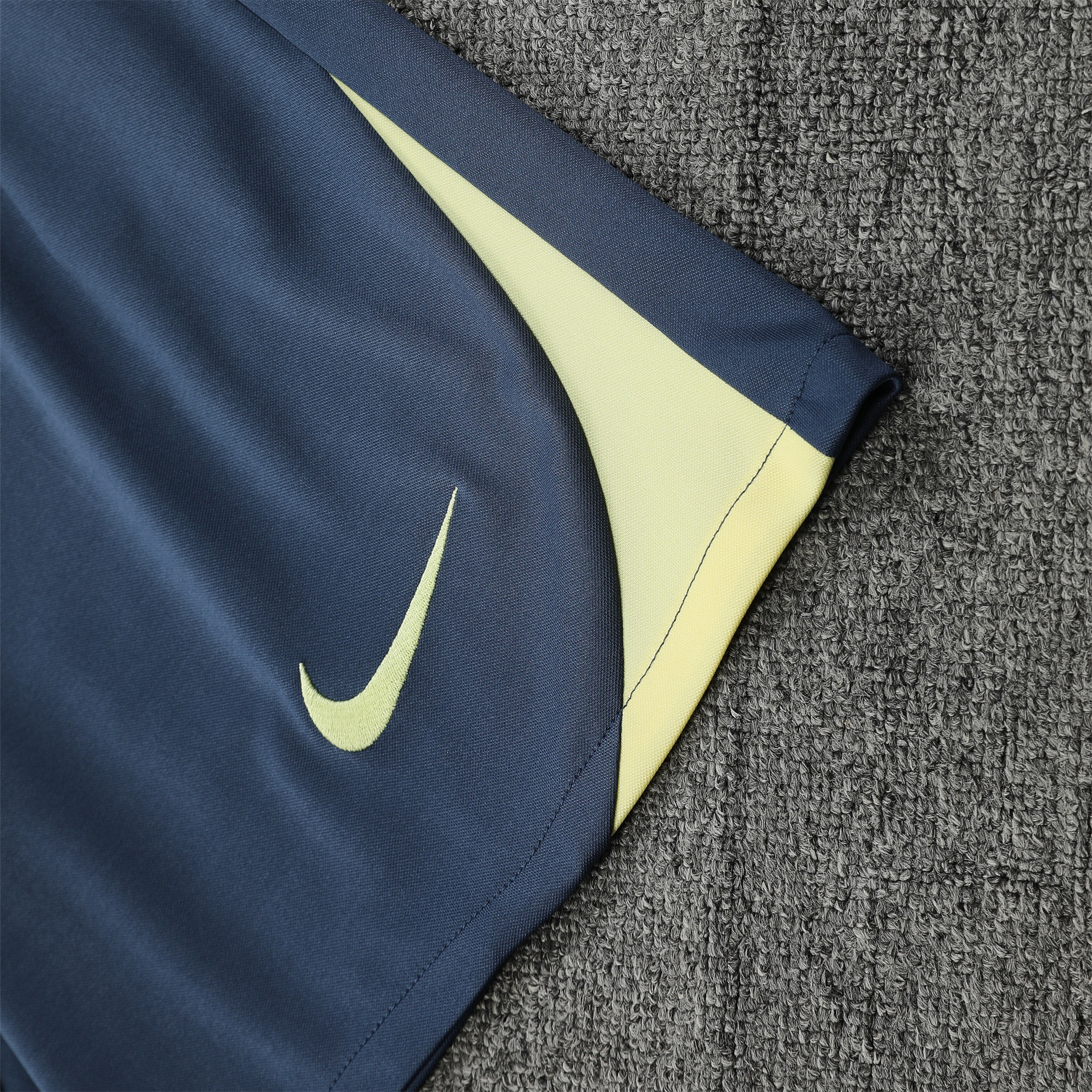 ManixJersey.com | Club América 24-25 Vest Training Set - Light Green Vest & Grey Shorts -Customize Name, Number and Patch | Worldwide Shipping