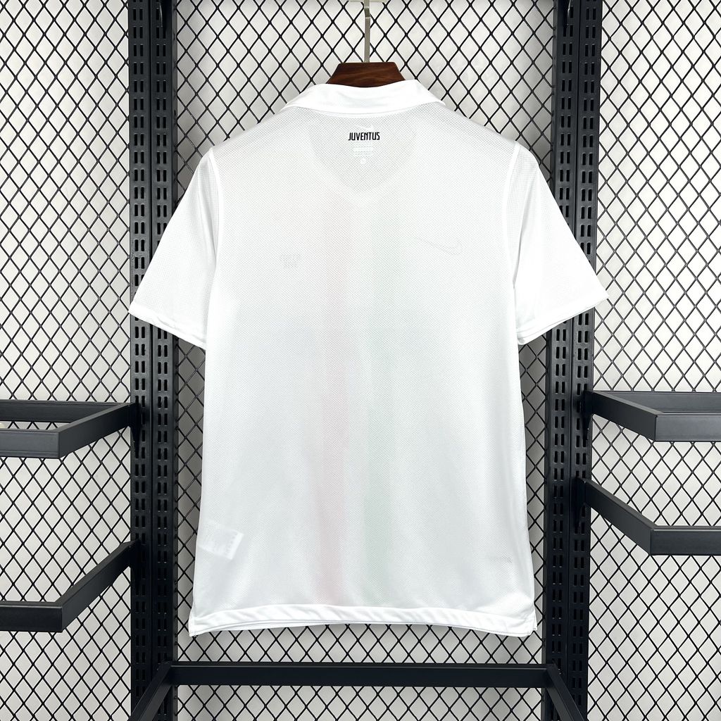 unitedfutballjersey-Retro Juventus 2010-11 Away Jersey