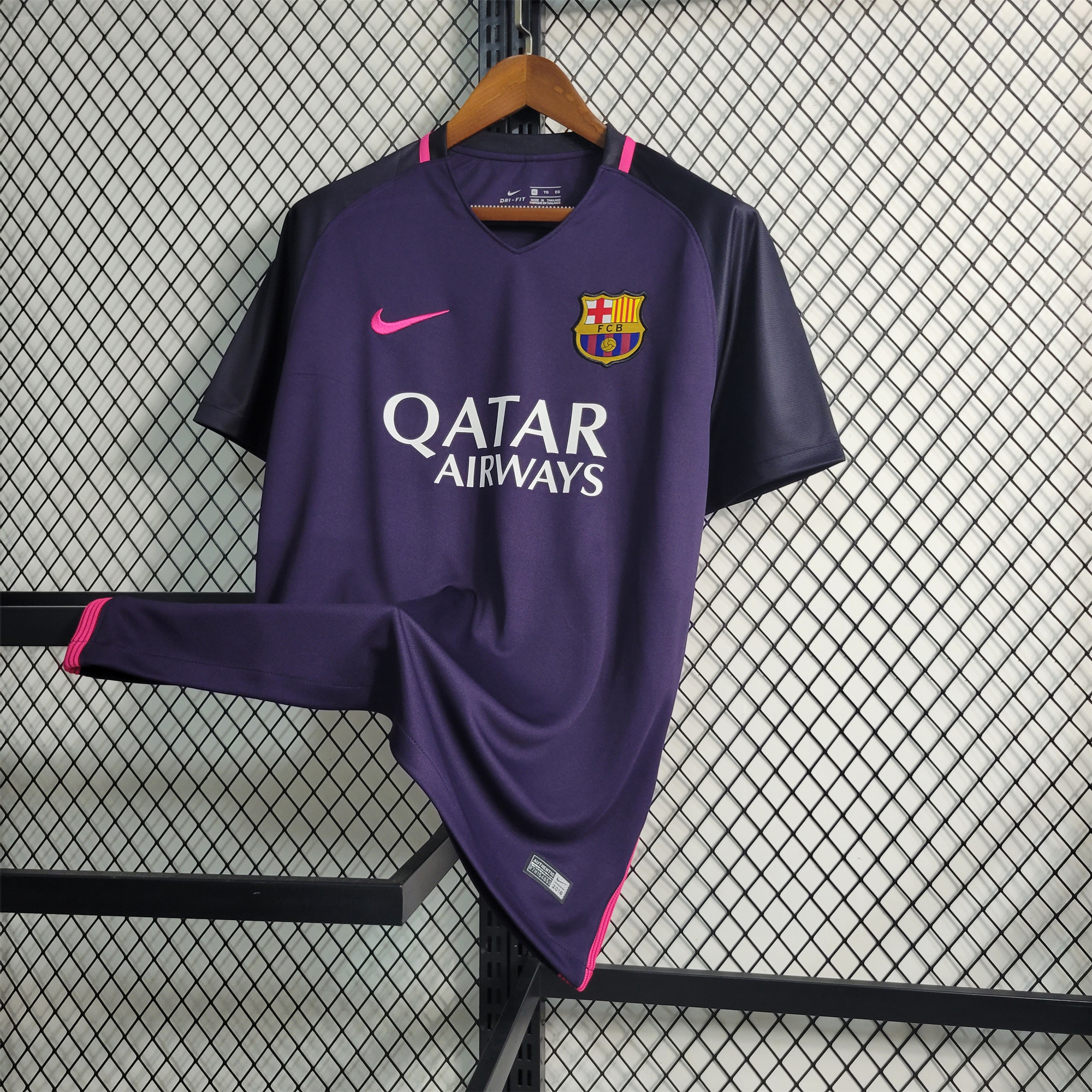 ManixJersey.com | Retro Barcelona 16-17 Away Stadium Jersey -Customize Name, Number and Patch | Worldwide Shipping
