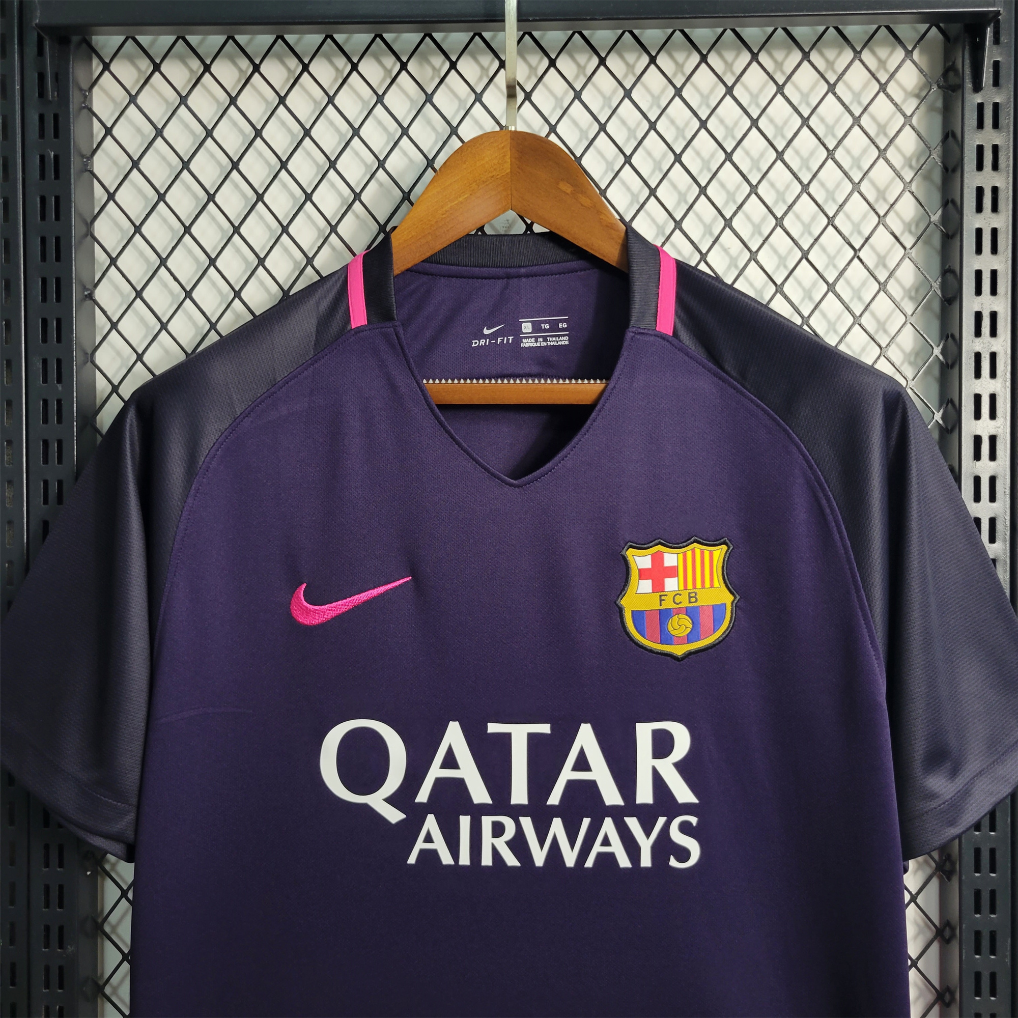 ManixJersey.com | Retro Barcelona 16-17 Away Stadium Jersey -Customize Name, Number and Patch | Worldwide Shipping