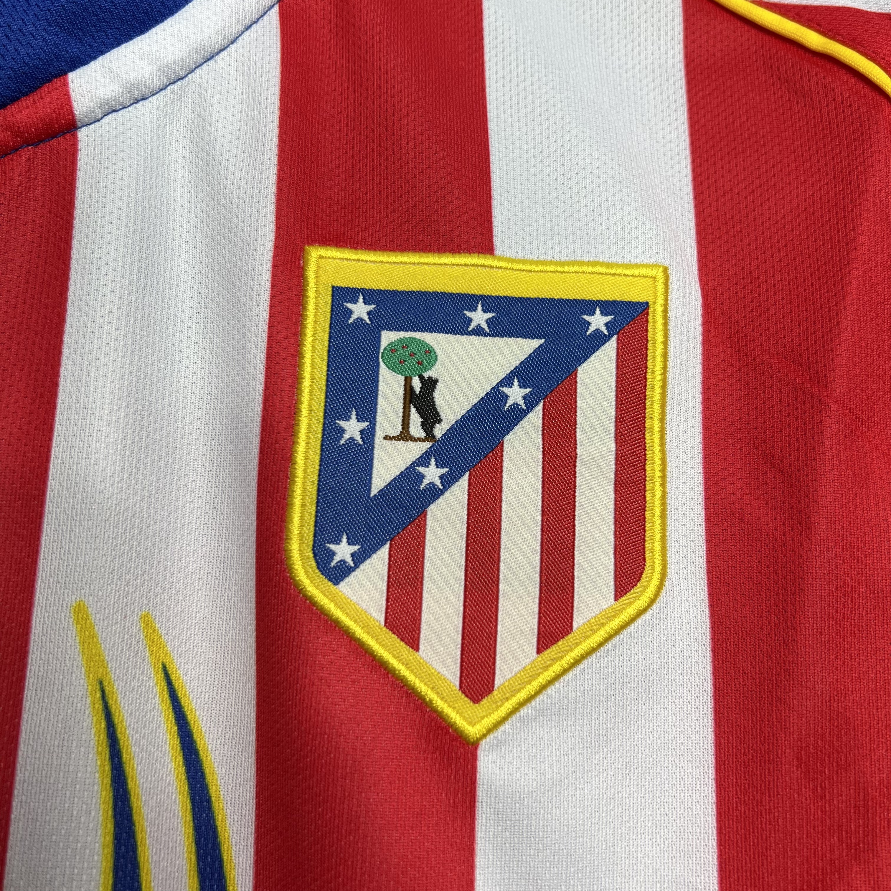 SIUjerseys-Retro Atletico Madrid 2004-05 Home Stadium Jersey - S.p.i.d.e.r M.a.n