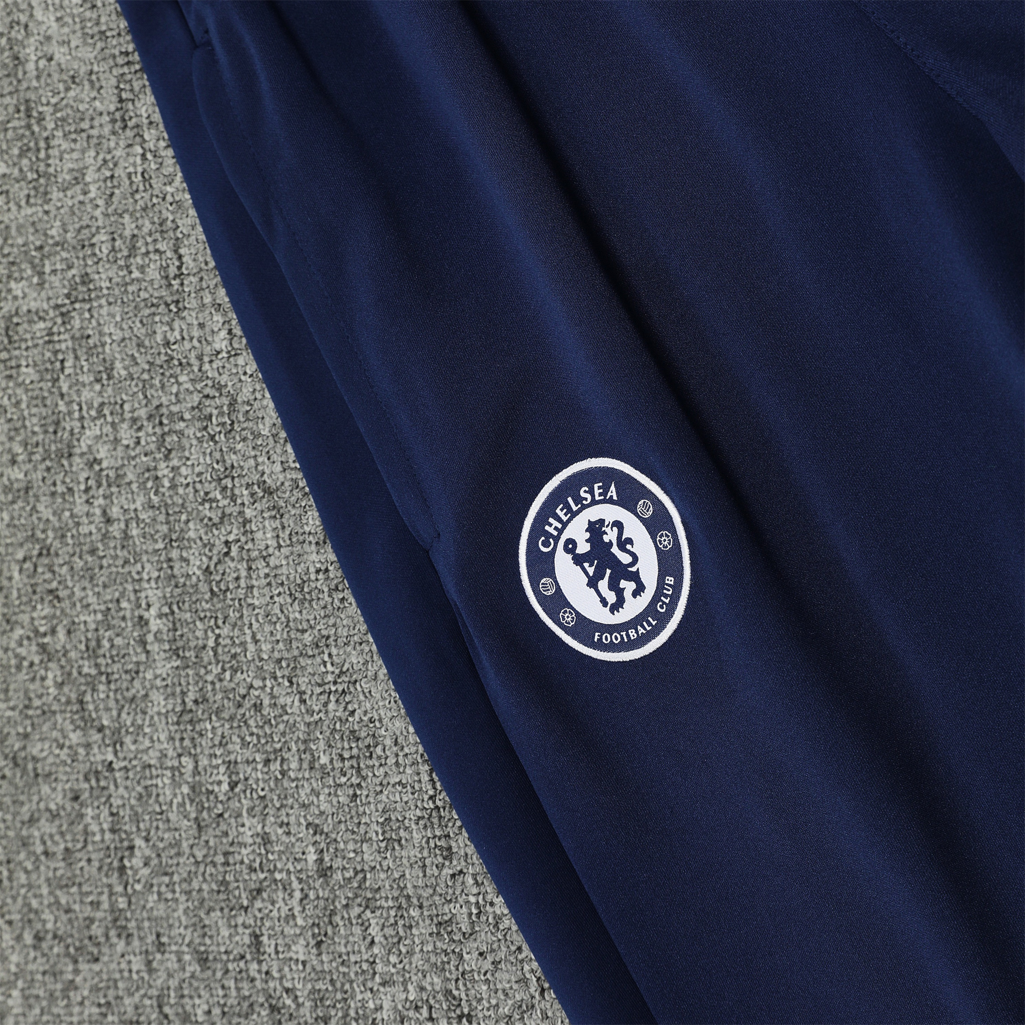 JerseysGala.com | C.H.E.L.S.E.A 24-25 Long Sleeve Training Set - Blue Hoodie and Deep Blue Pants -Customize Name, Number and Patch | Worldwide Shipping