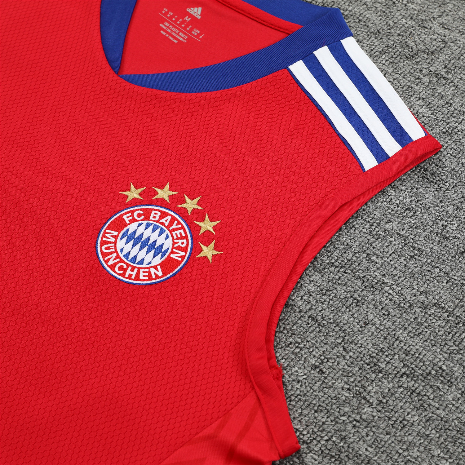 Bayern Munich 23-24 Red BlueTraining Vest Suit:football jersey mysite: unitedjerseyfootball 邓江浪:football