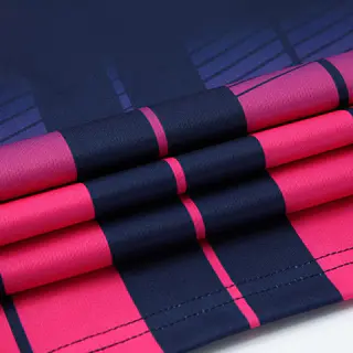 GEEK BAR-https://www.hot-toy.com/