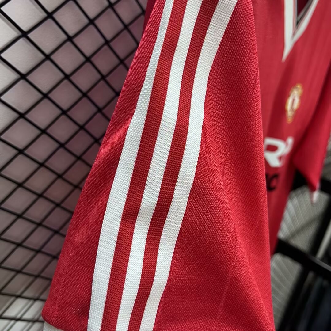 SIUjerseys-Retro Manchester United 82-83 Home Stadium Jersey