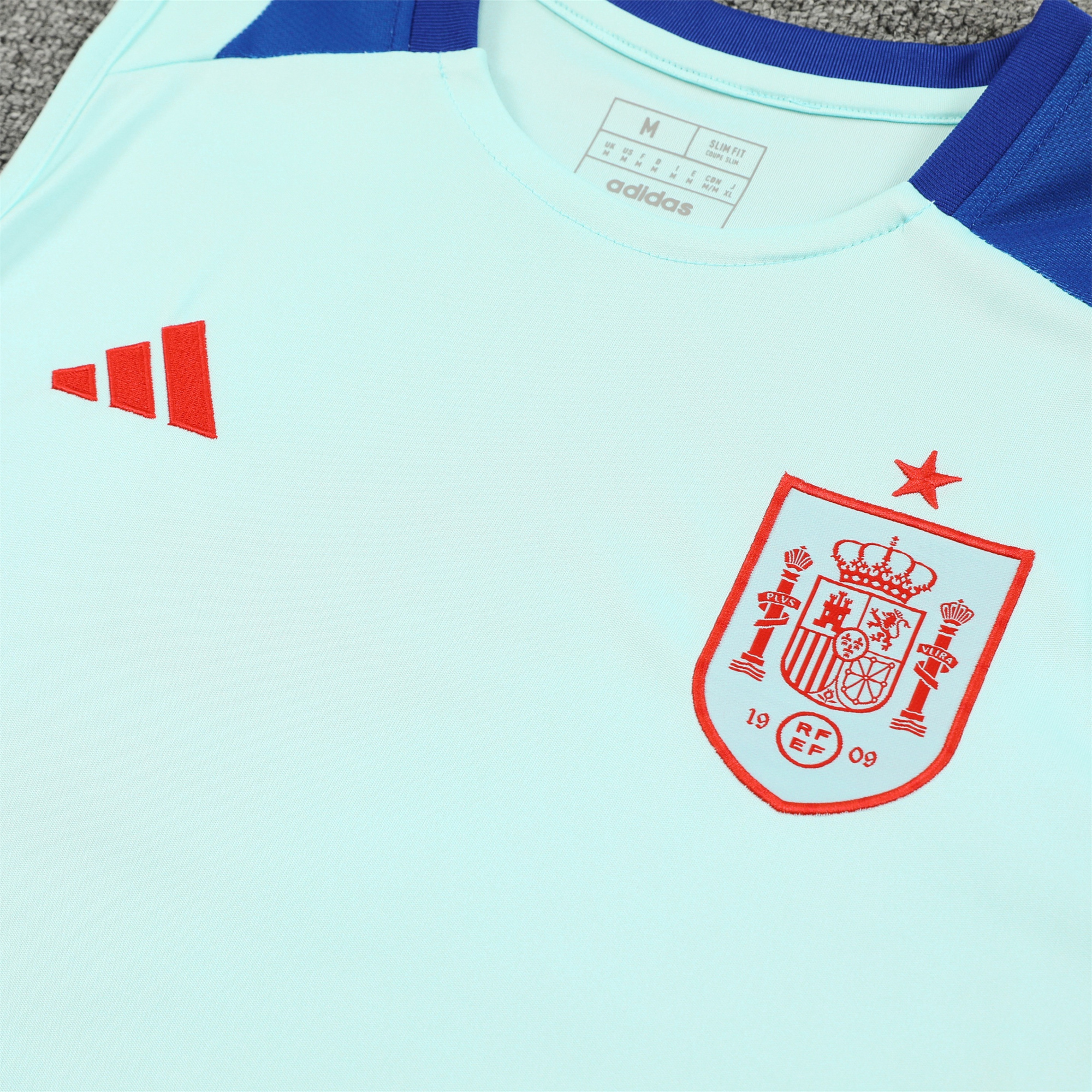 ManixJersey.com | Spain 24-25 Vest Training Set - Light Blue -Customize Name, Number and Patch | Worldwide Shipping