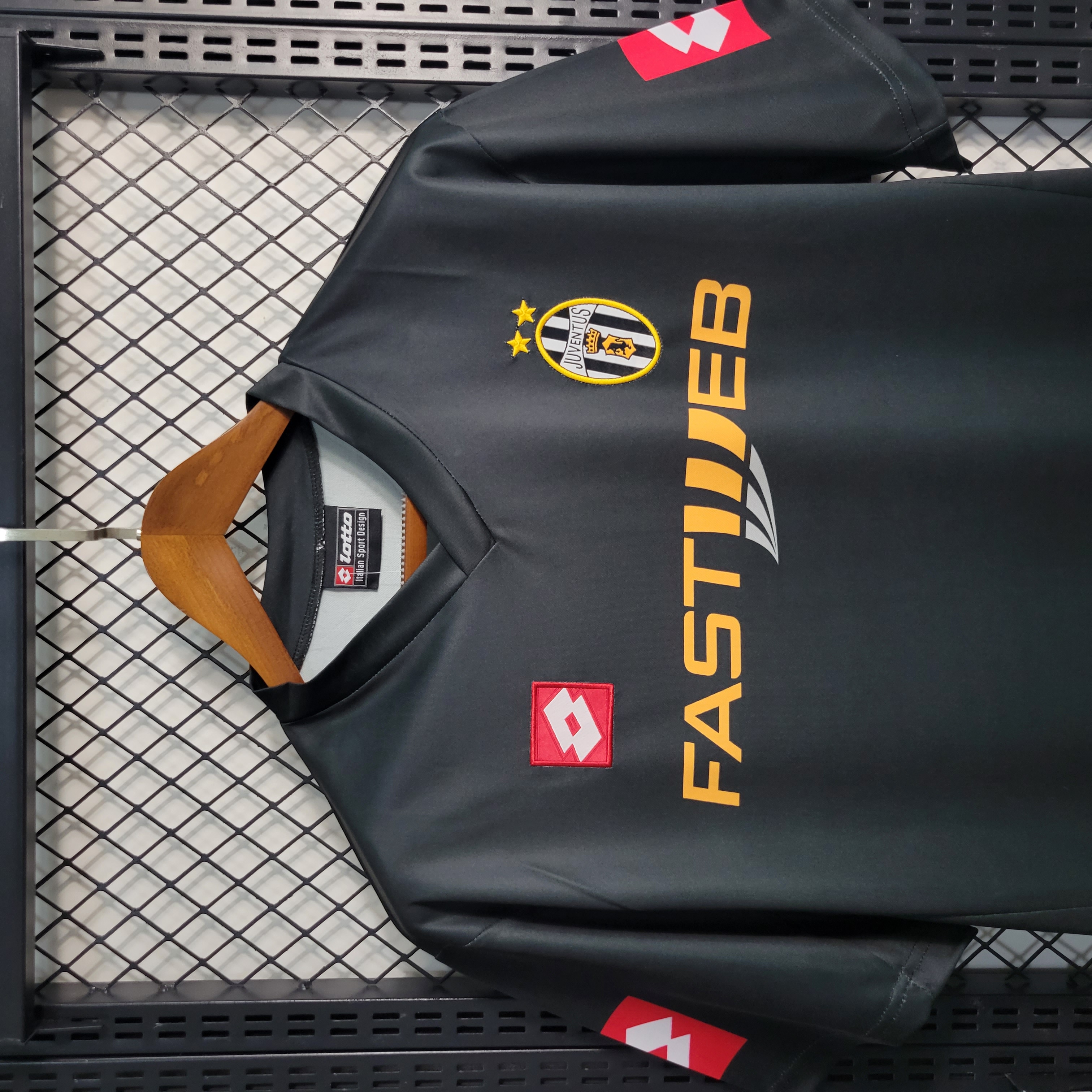 ManixJersey.com | Retro Juventus 2001-02 Away Stadium Jersey -Customize Name, Number and Patch | Worldwide Shipping