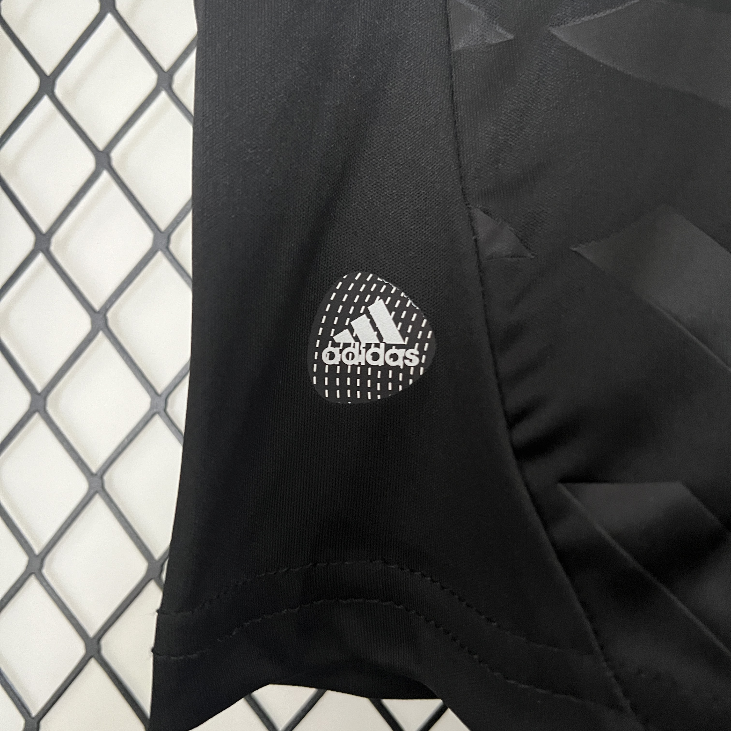 SIUjerseys-Retro Real Madrid 11-12 Away Stadium Kids Kit