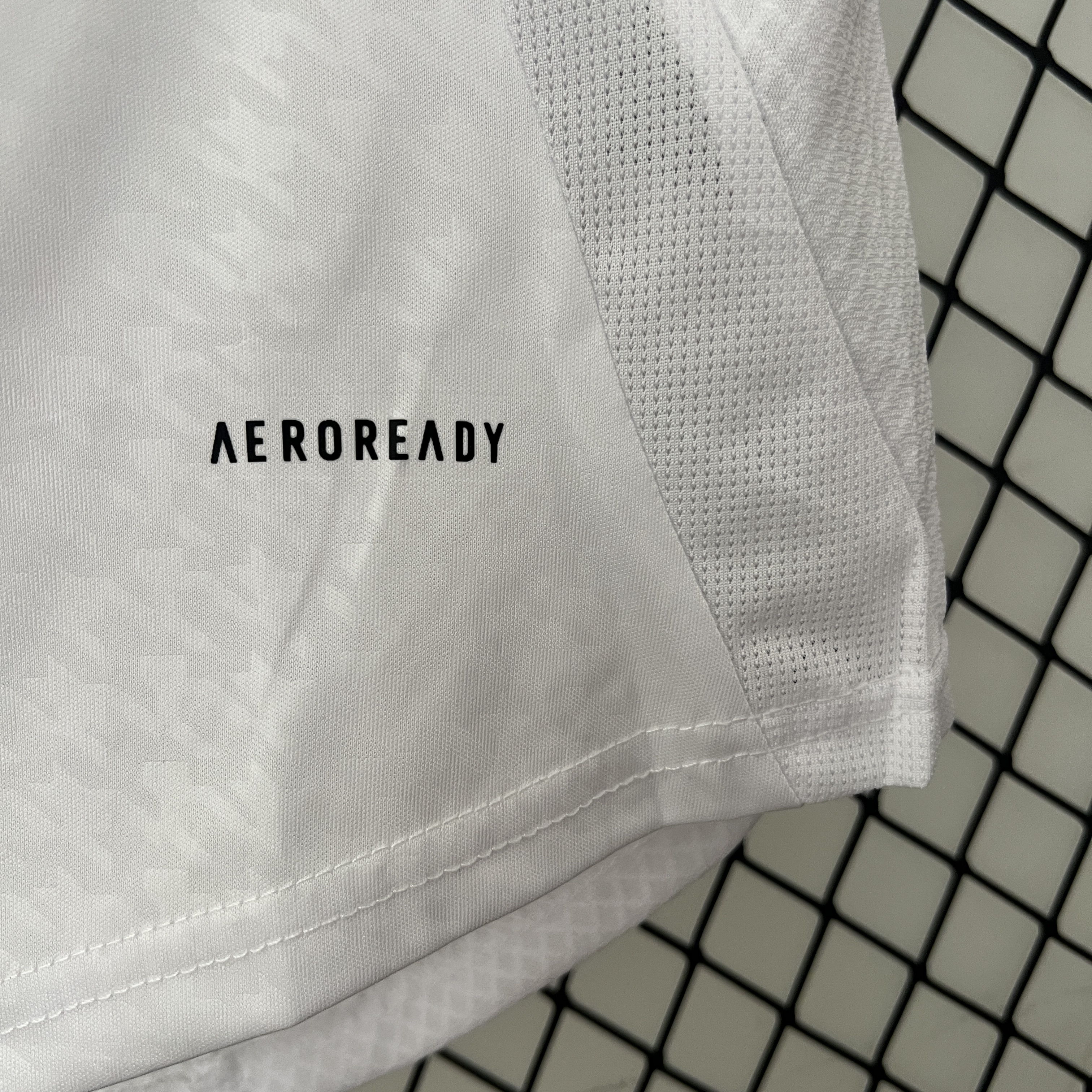 ManixJersey.com | Women's Real Madrid 24-25 Home Stadium Jersey -Customize Name, Number and Patch | Worldwide Shipping