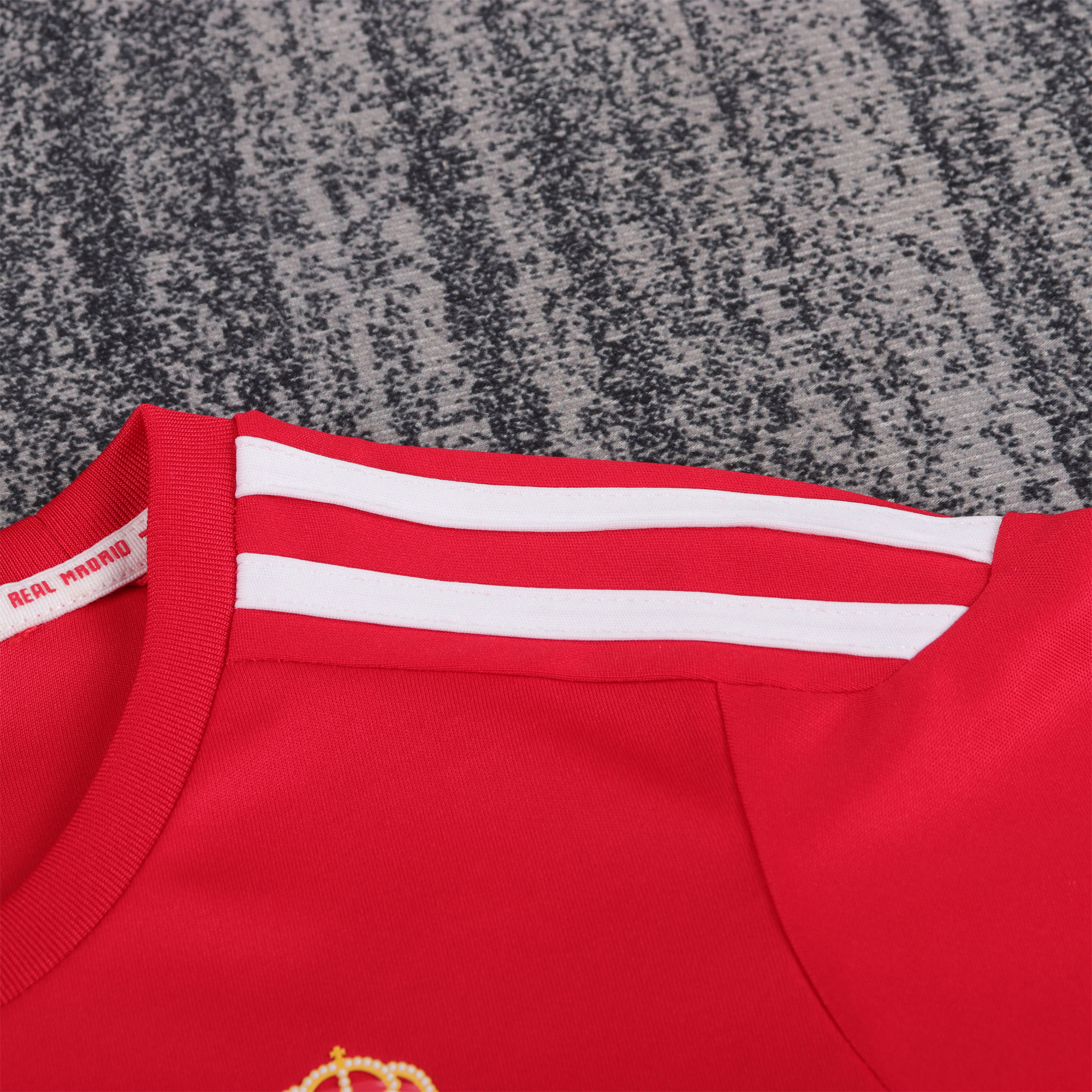 ManixJersey.com | Retro Real Madrid 2011-12 Third Kids Kit -Customize Name, Number and Patch | Worldwide Shipping