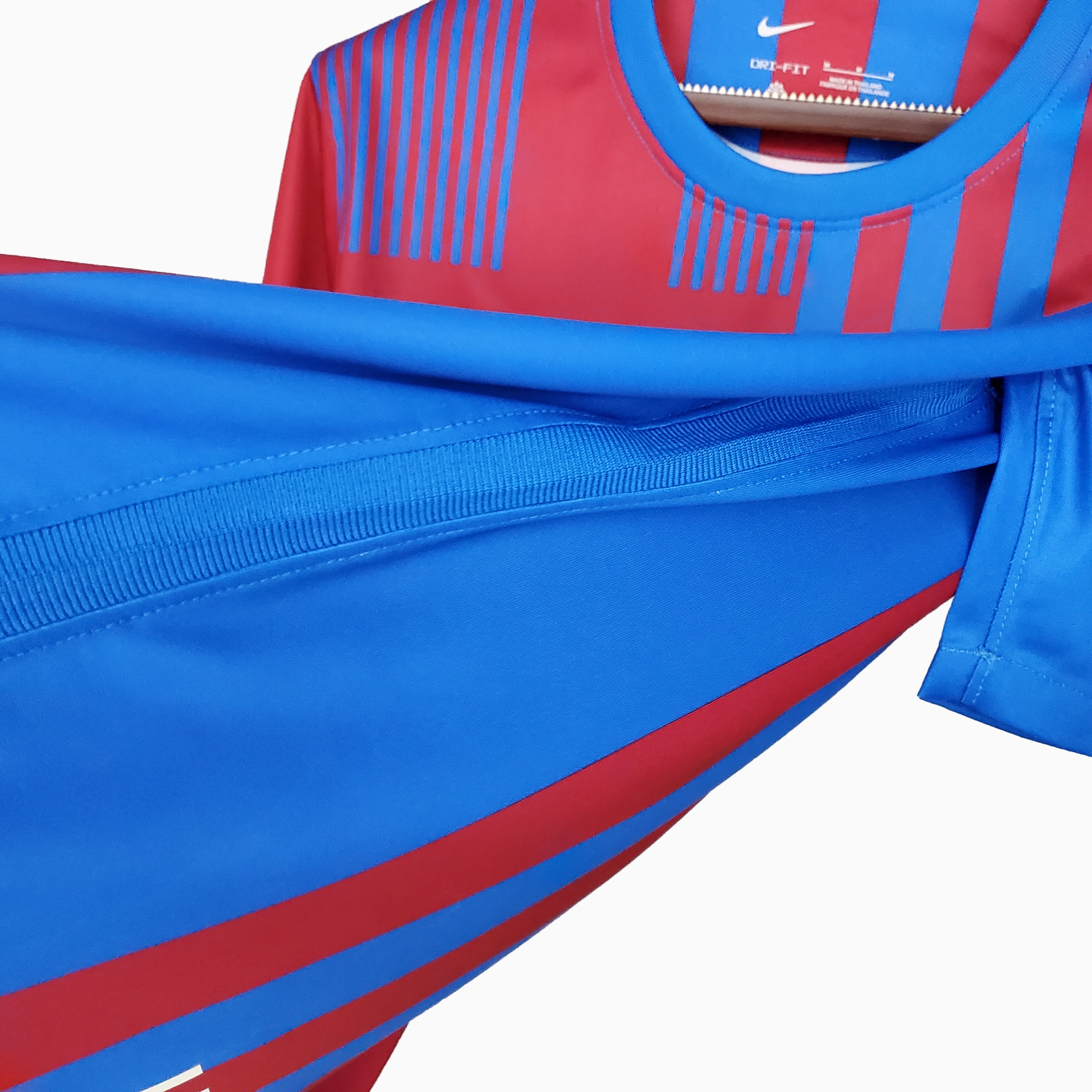 ManixJersey.com | Retro Barcelona 21-22 Home Stadium Jersey -Customize Name, Number and Patch | Worldwide Shipping