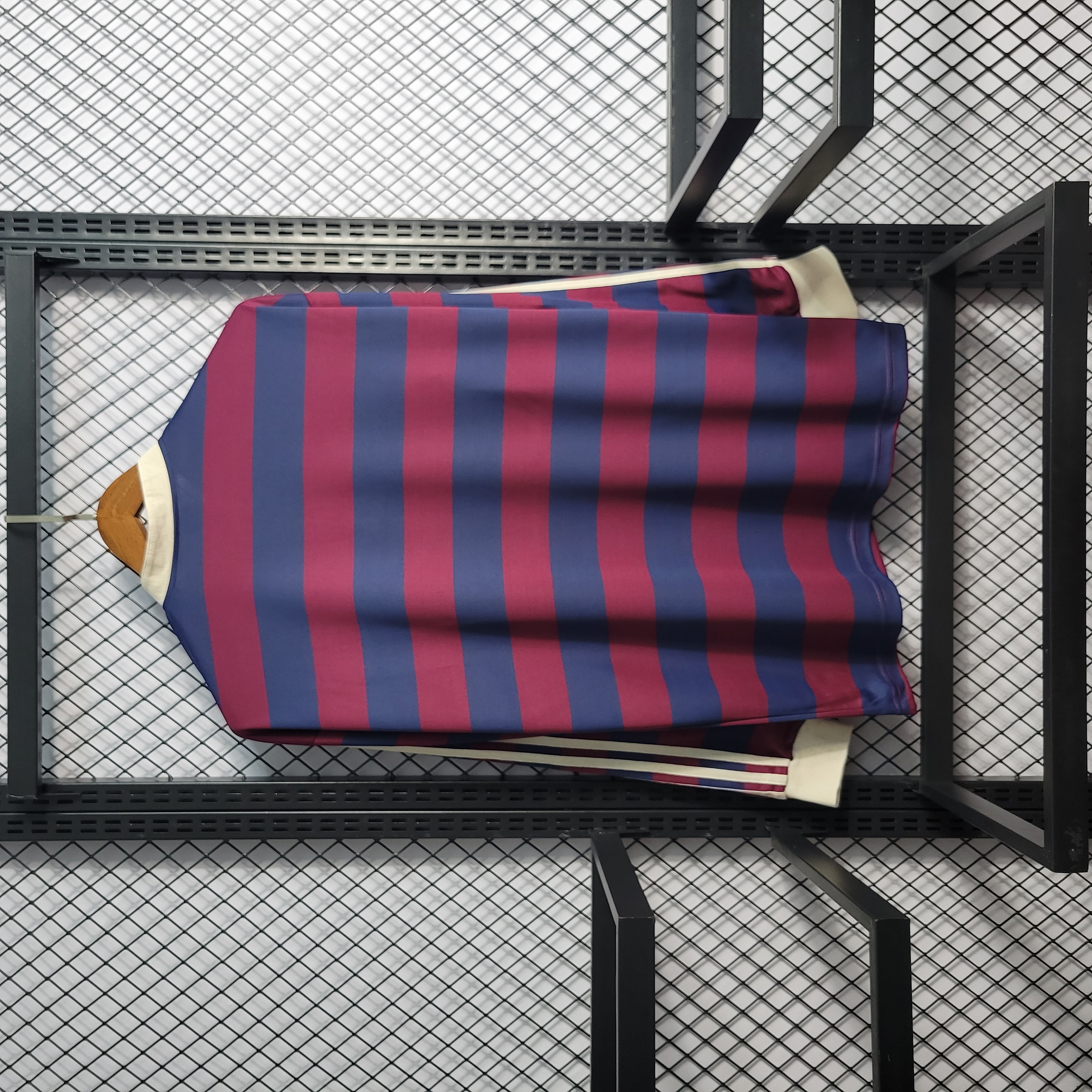 JerseysGala.com | Retro Newcastle United 1995-96 Away Stadium Long Sleeve Jersey -Customize Name, Number and Patch | Worldwide Shipping