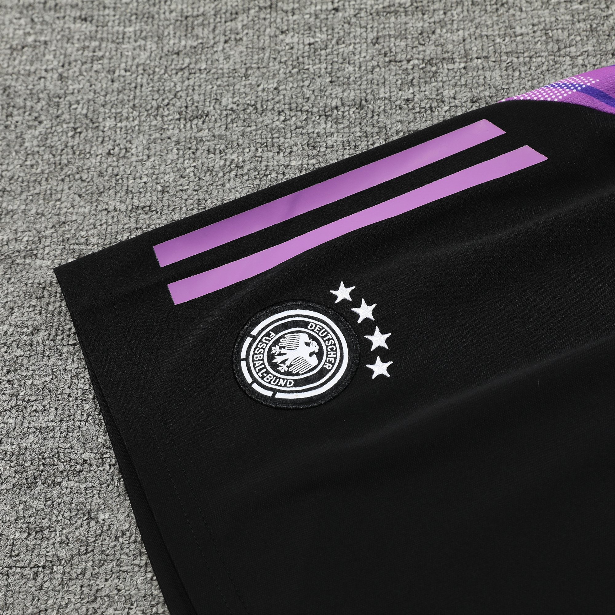 ManixJersey.com | Germany 24-25 Training Vest Suit - Black -Customize Name, Number and Patch | Worldwide Shipping